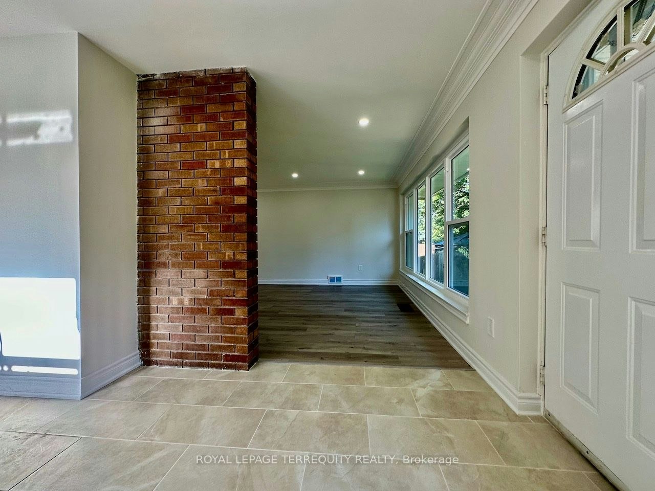 Main Level-21 Janet Boulevard, Toronto, ON, M1R 1H5 - 6