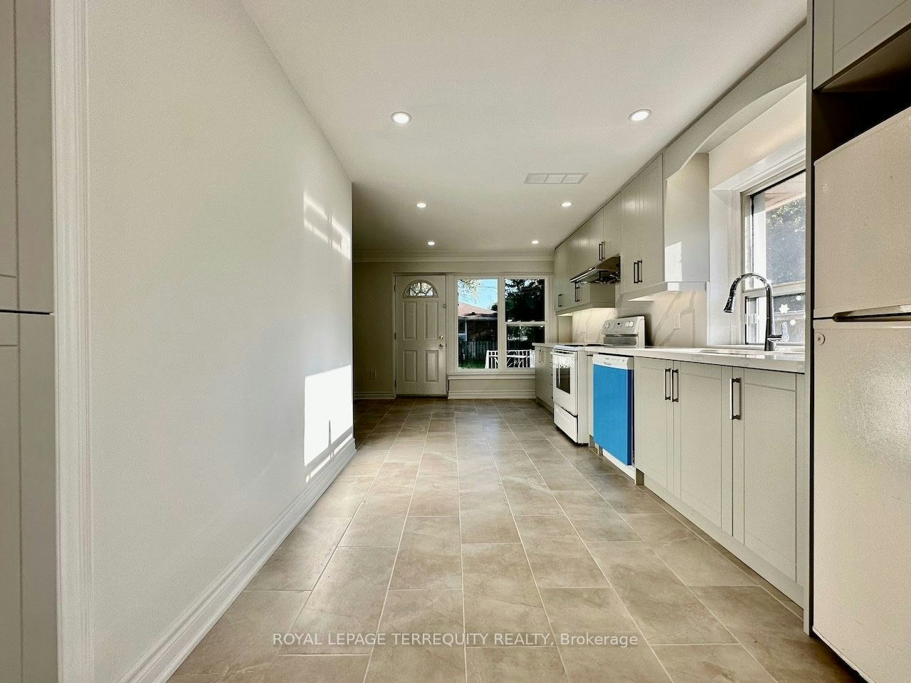 Main Level-21 Janet Boulevard, Toronto, ON, M1R 1H5 - 2