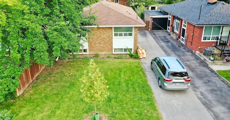 Main Level-21 Janet Boulevard, Toronto, ON, M1R 1H5 - 24