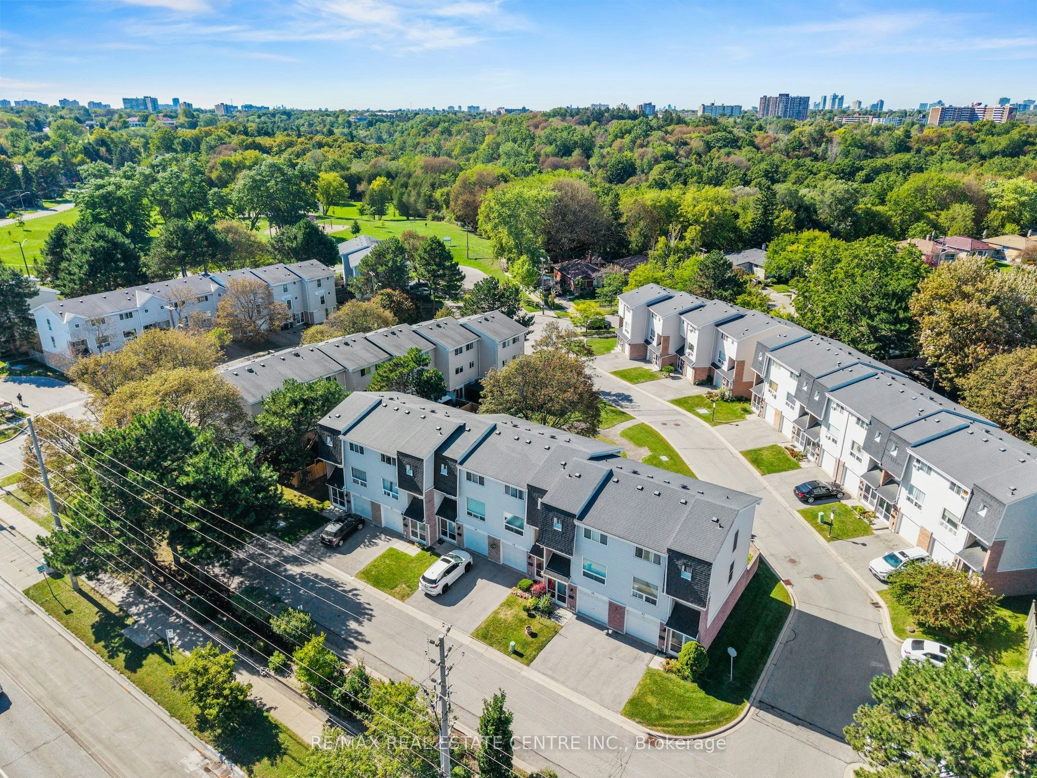 15-33 Celeste Drive, Toronto, ON, M1E 2V2