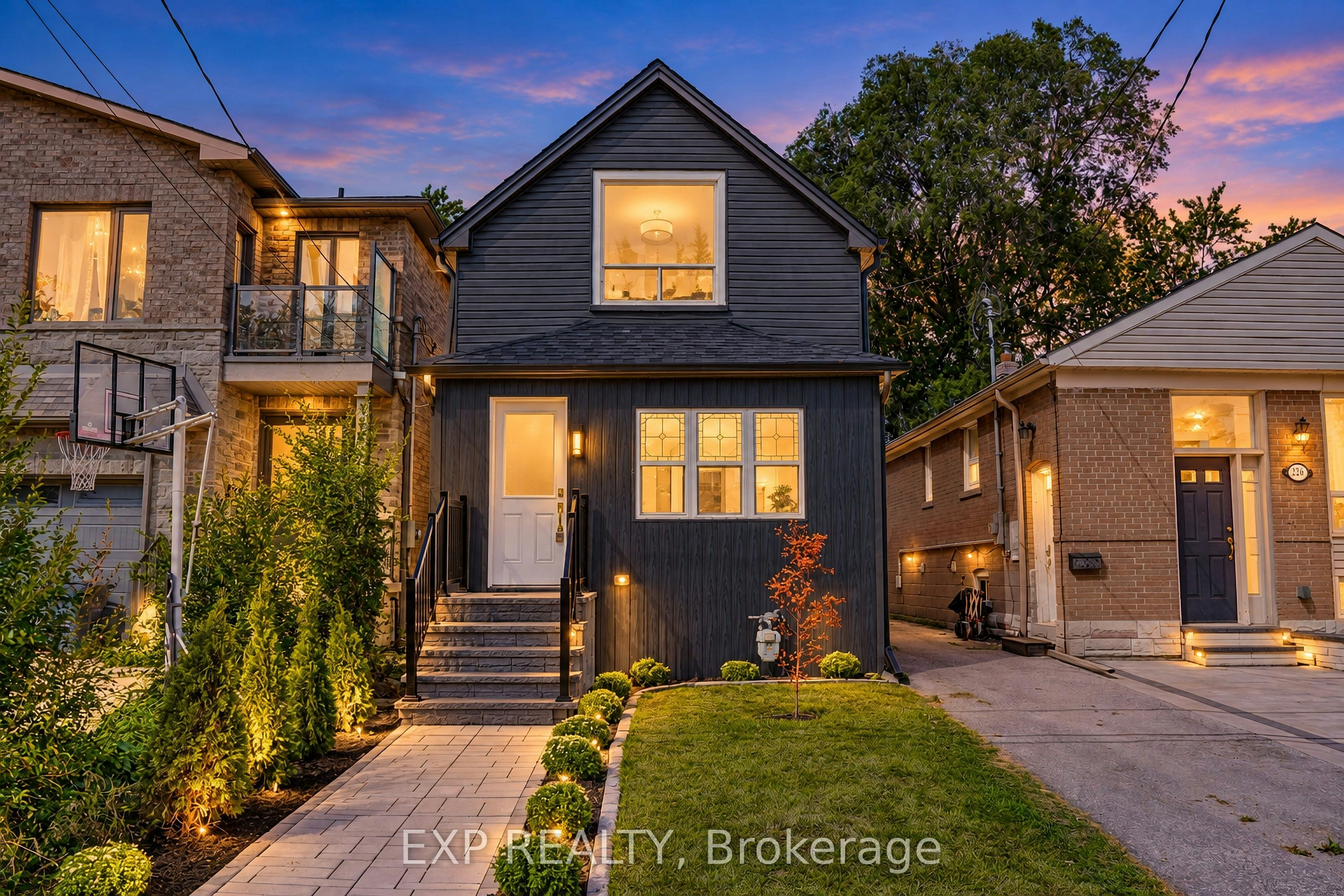 224 Aylesworth Avenue, Toronto, ON, M1N 2J6