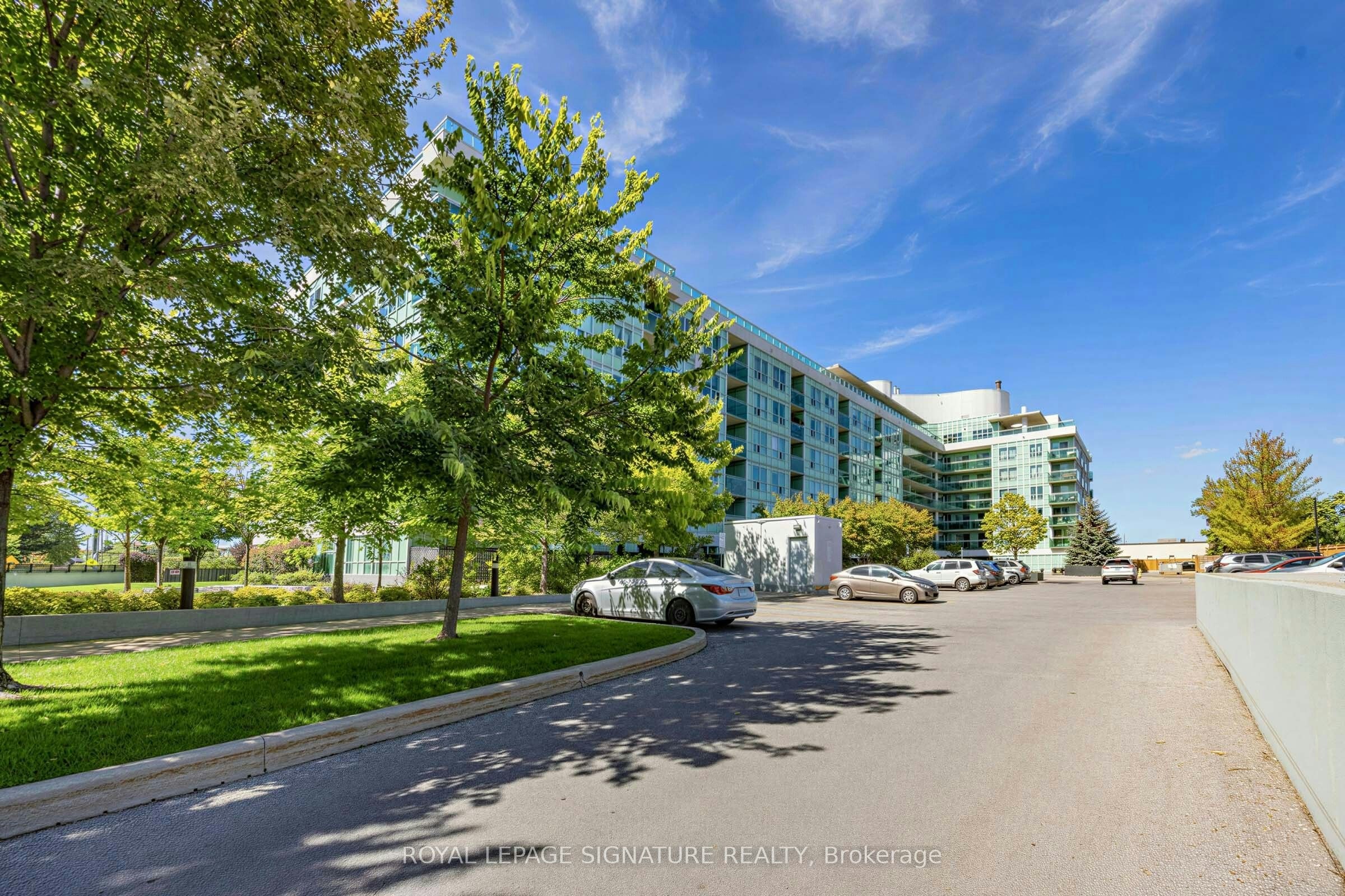322-60 Fairfax Crescent, Toronto, ON, M1L 0E1