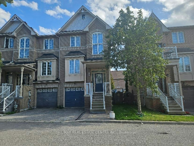 104 Wilkie Lane, Ajax, ON, L1S 7S4
