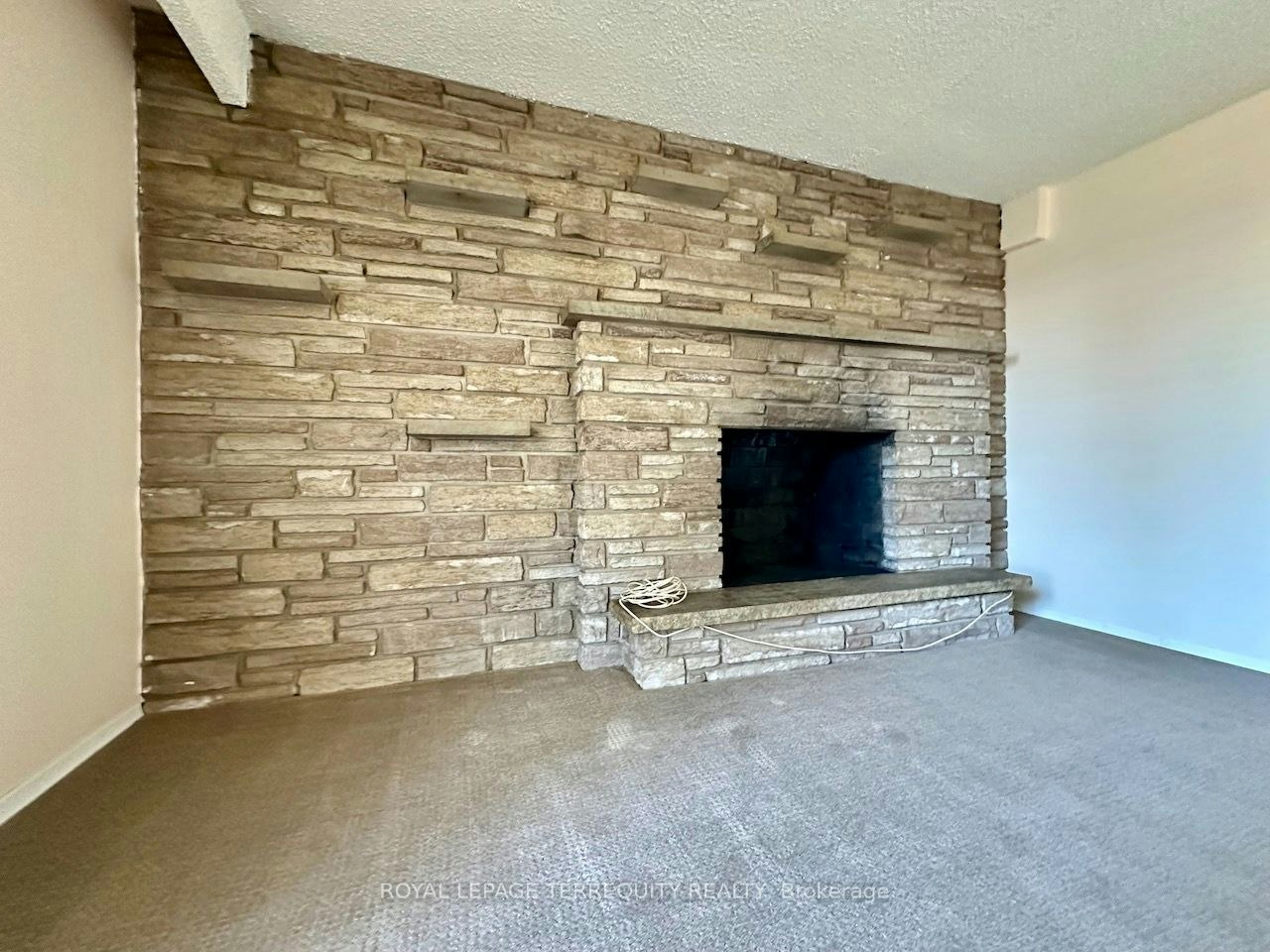 Unit A-1775 Bowmanville Avenue, Clarington, ON, L1C 6N4 - 3