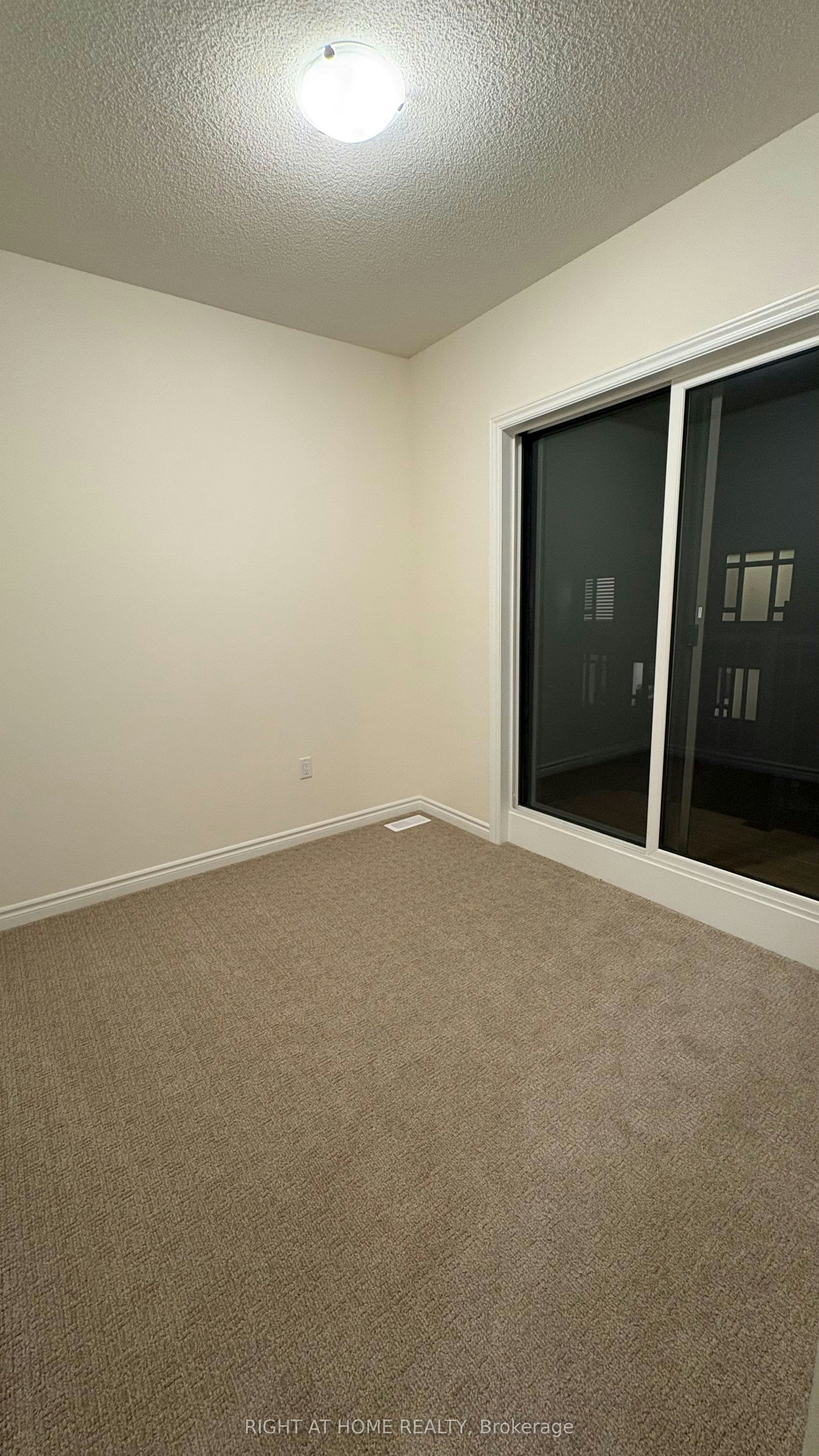 11 Radiance Way, Whitby, ON, L1P 0S2 - 8