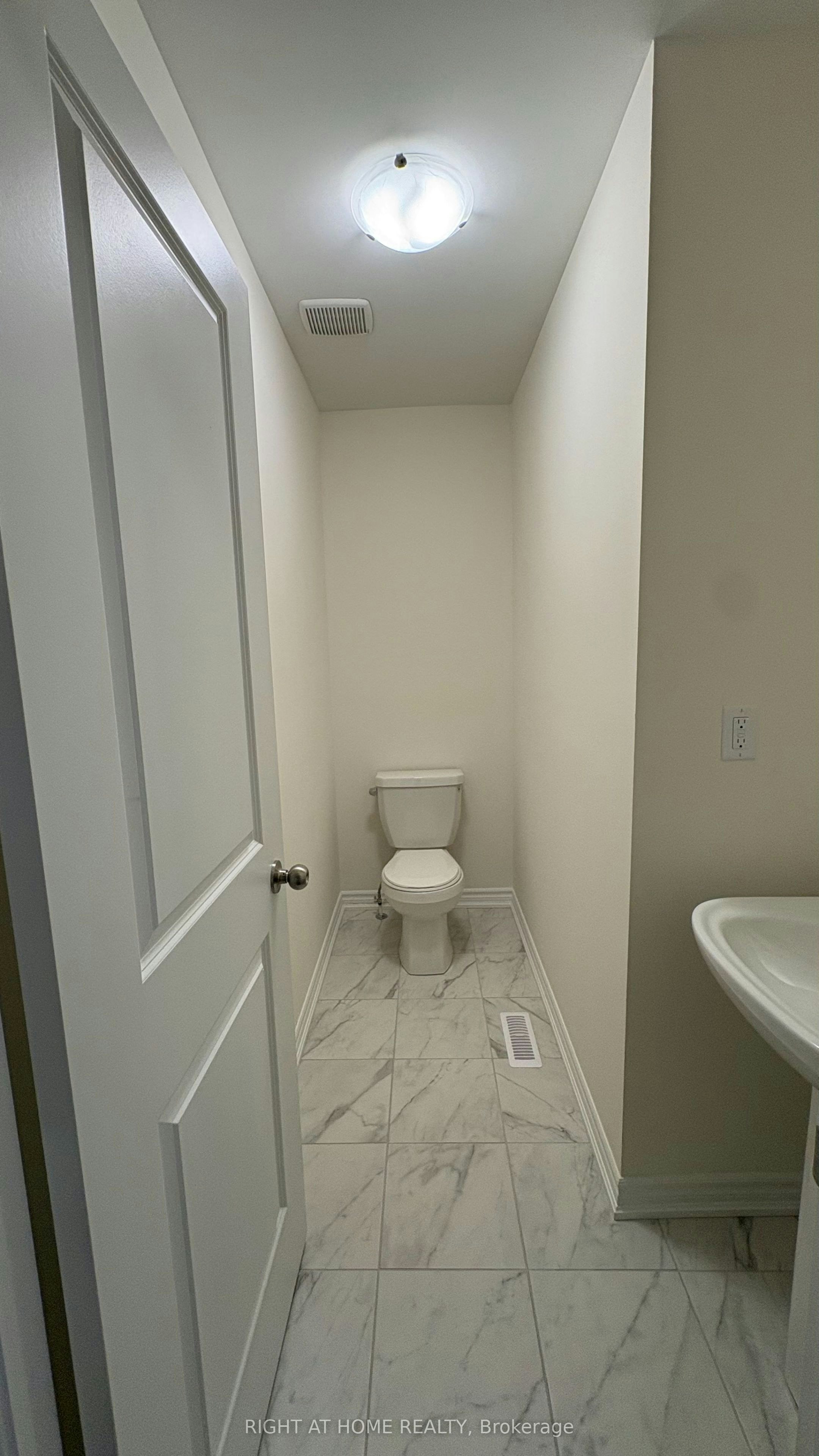 11 Radiance Way, Whitby, ON, L1P 0S2 - 22