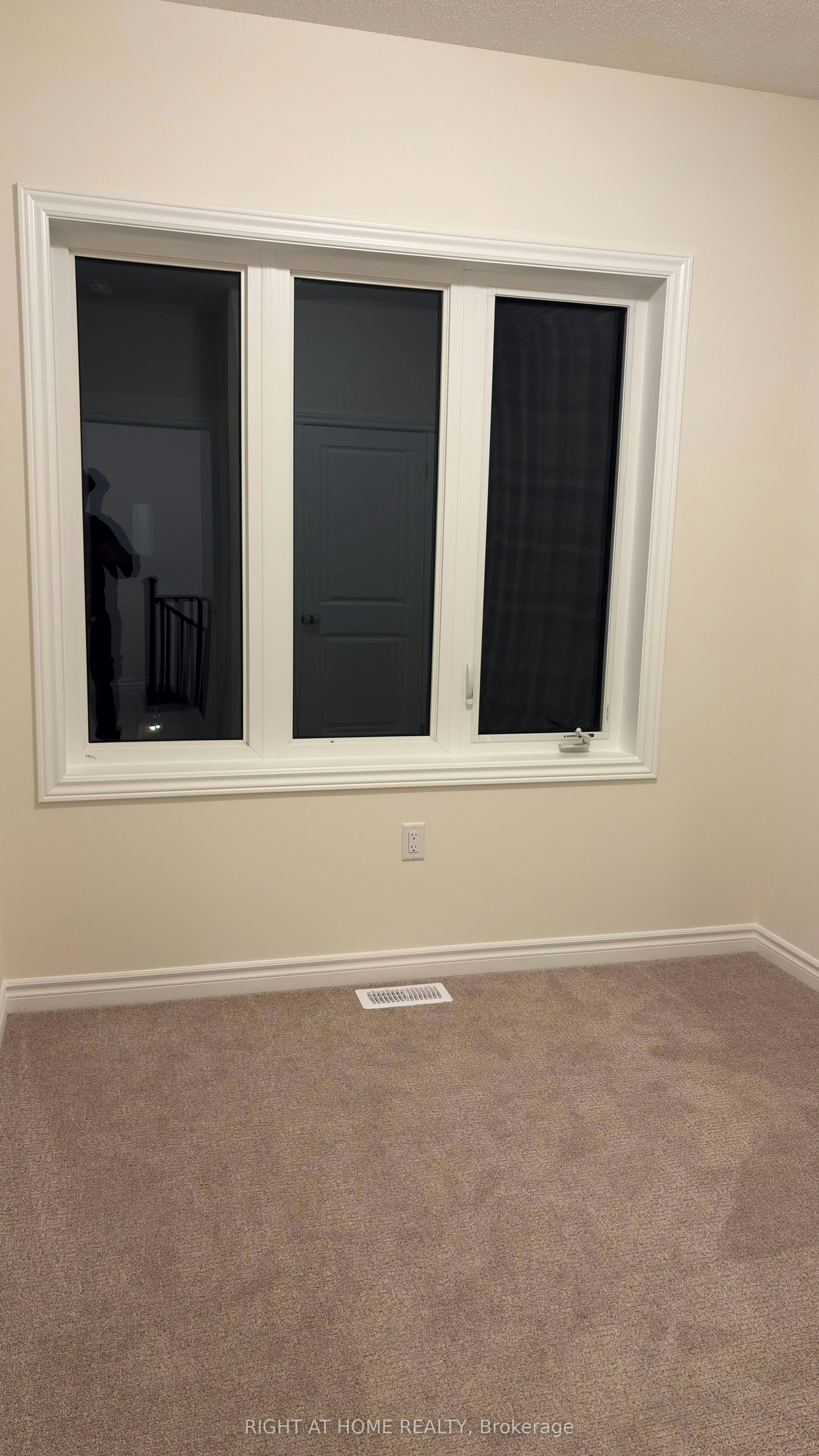 11 Radiance Way, Whitby, ON, L1P 0S2 - 6