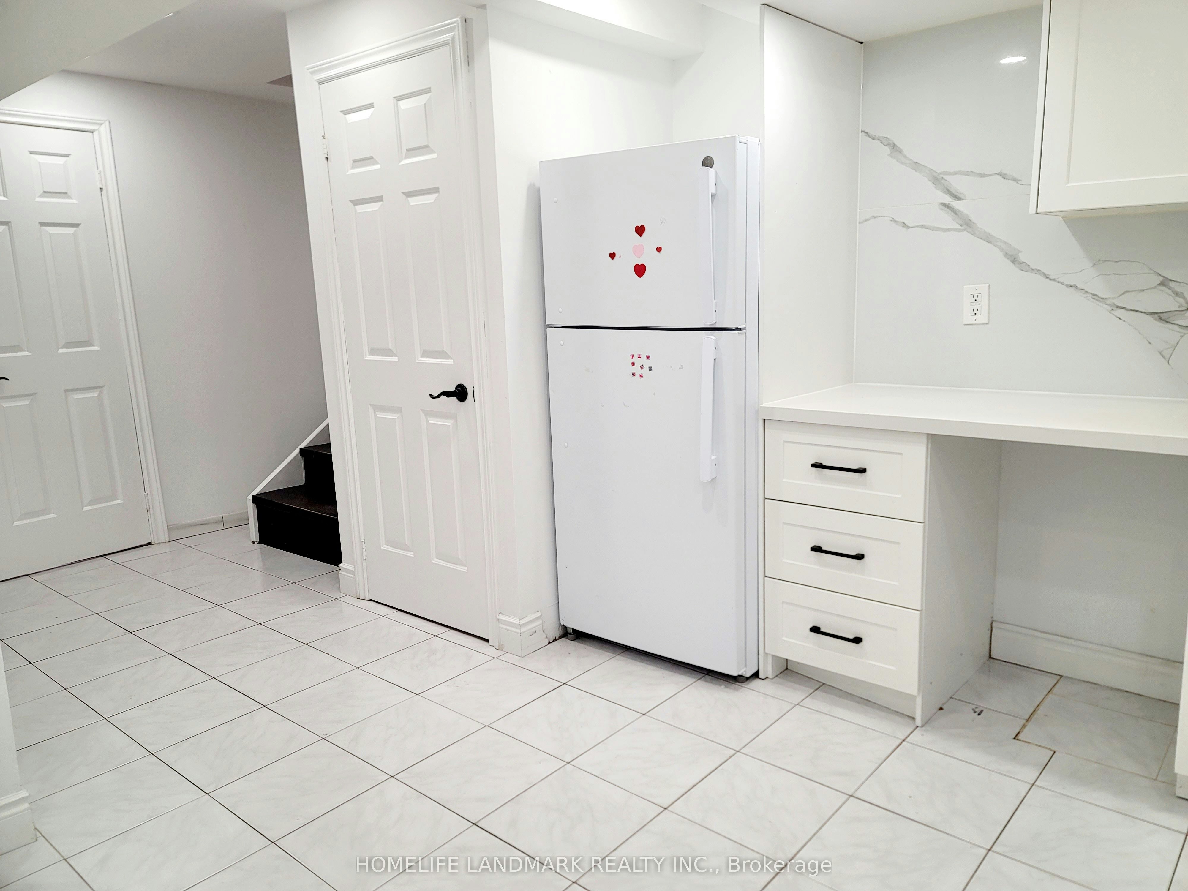LOWER-16 Mansfield Crescent, Whitby, ON, L1N 6T4 - 8