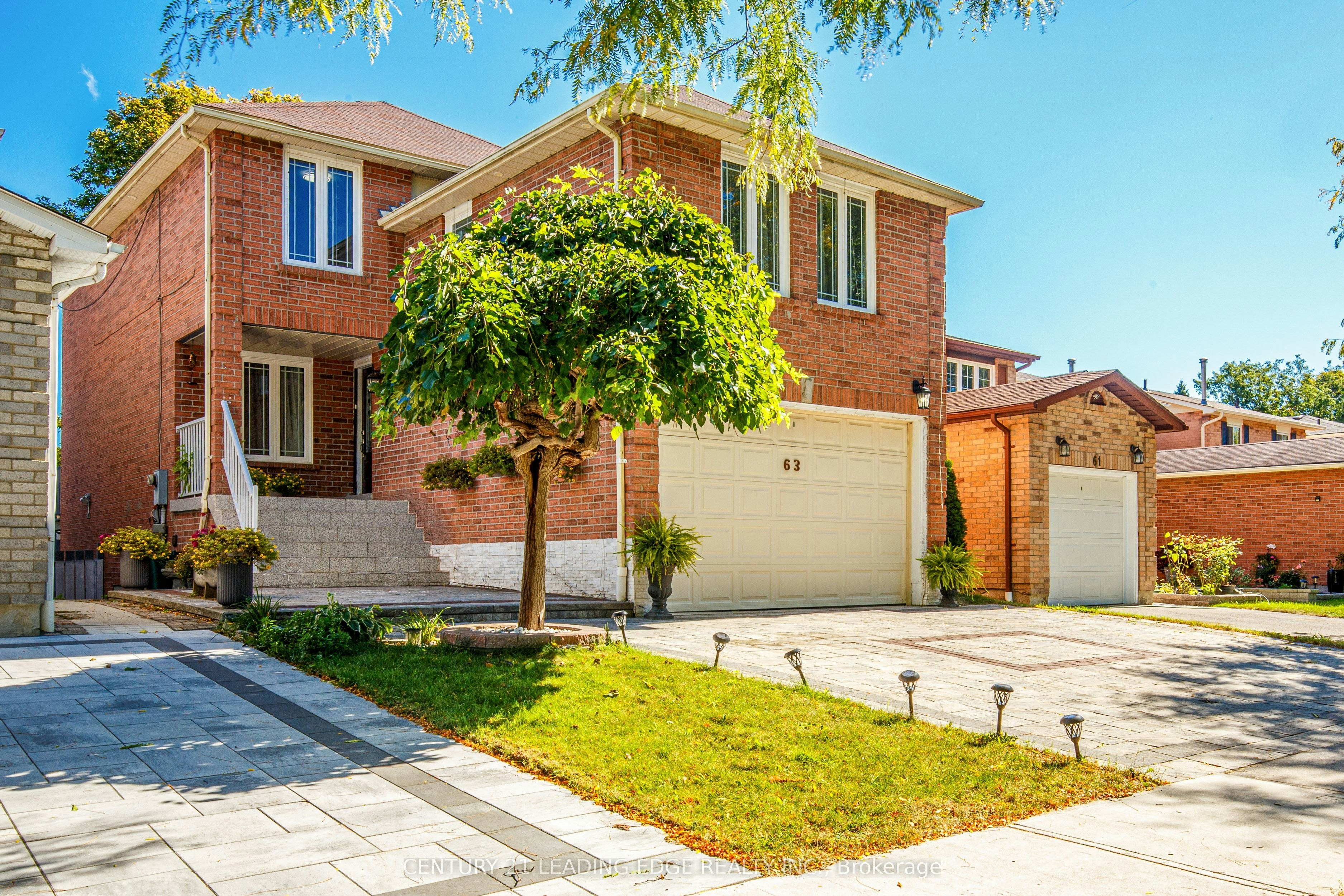 63 Daniels Crescent, Ajax, ON, L1T 1X8
