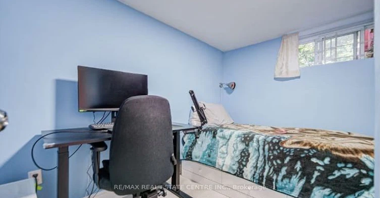 Basement-71 Vauxhall Drive, Toronto, ON, M1P 1R1 - 7