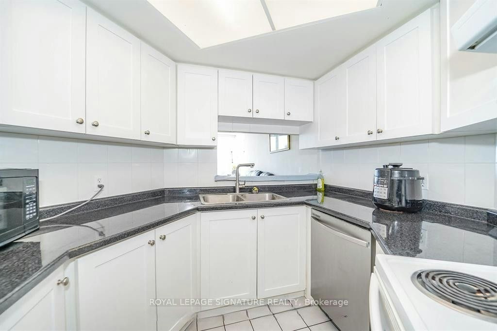 611-2550 Lawrence Avenue E, Toronto, ON, M1P 2R7 - 8