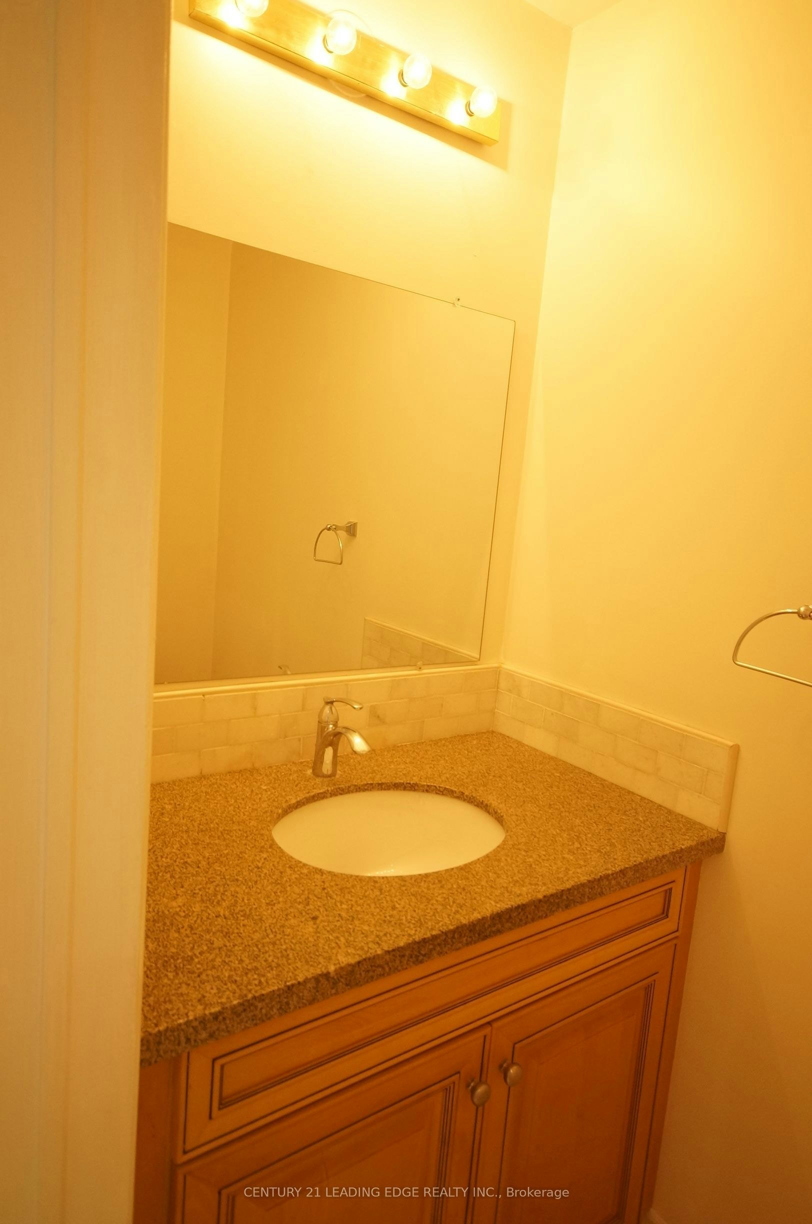 UPPER-62 Daniels Crescent, Ajax, ON, L1T 1Y6 - 10