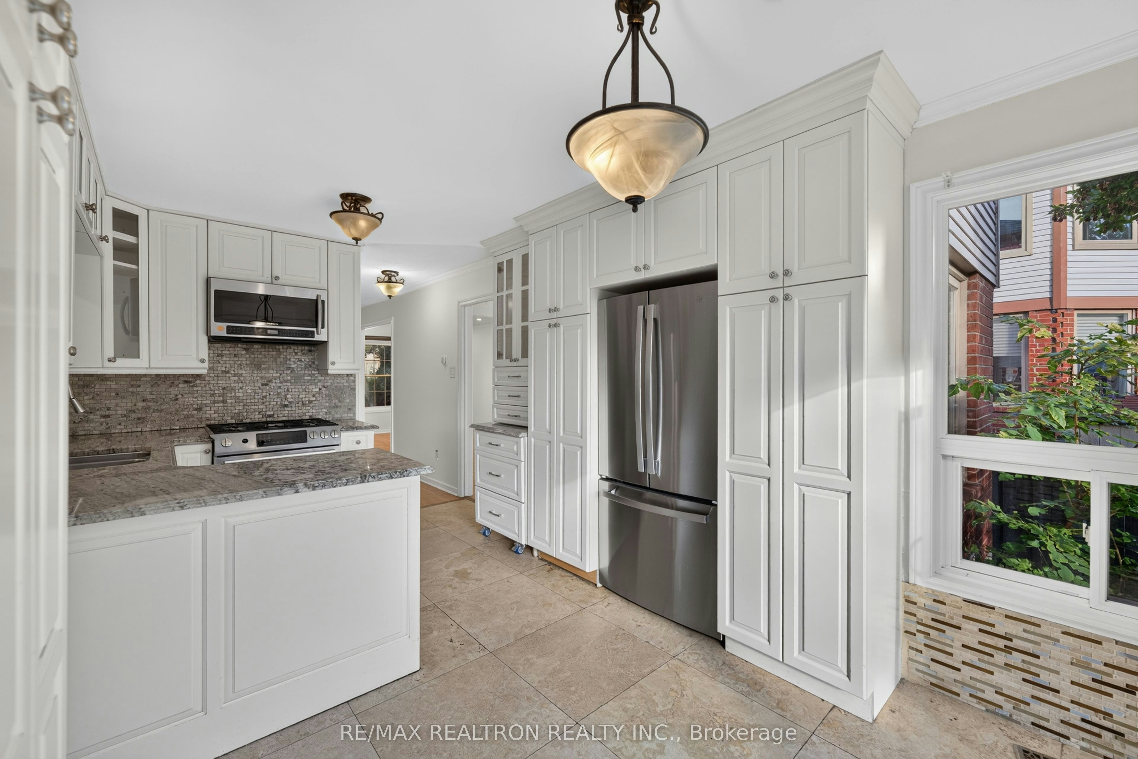 765 Stonepath Circle, Pickering, ON, L1V 3S9 - 13