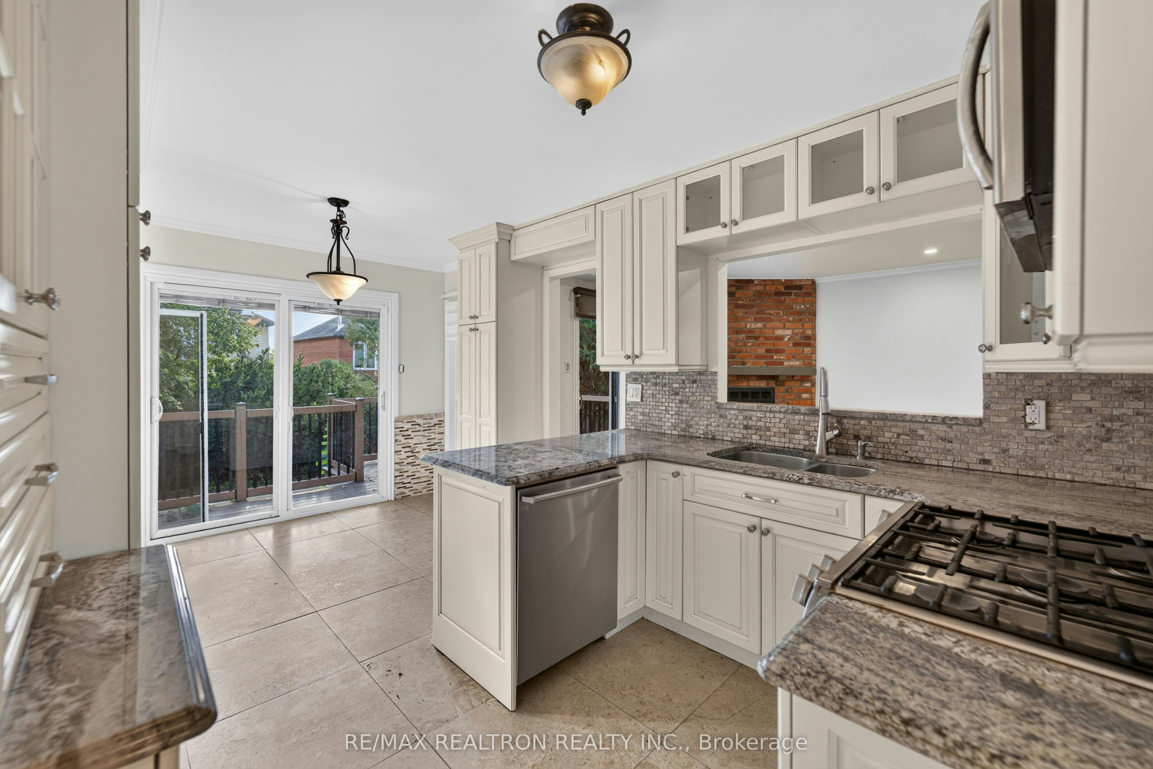 765 Stonepath Circle, Pickering, ON, L1V 3S9 - 11