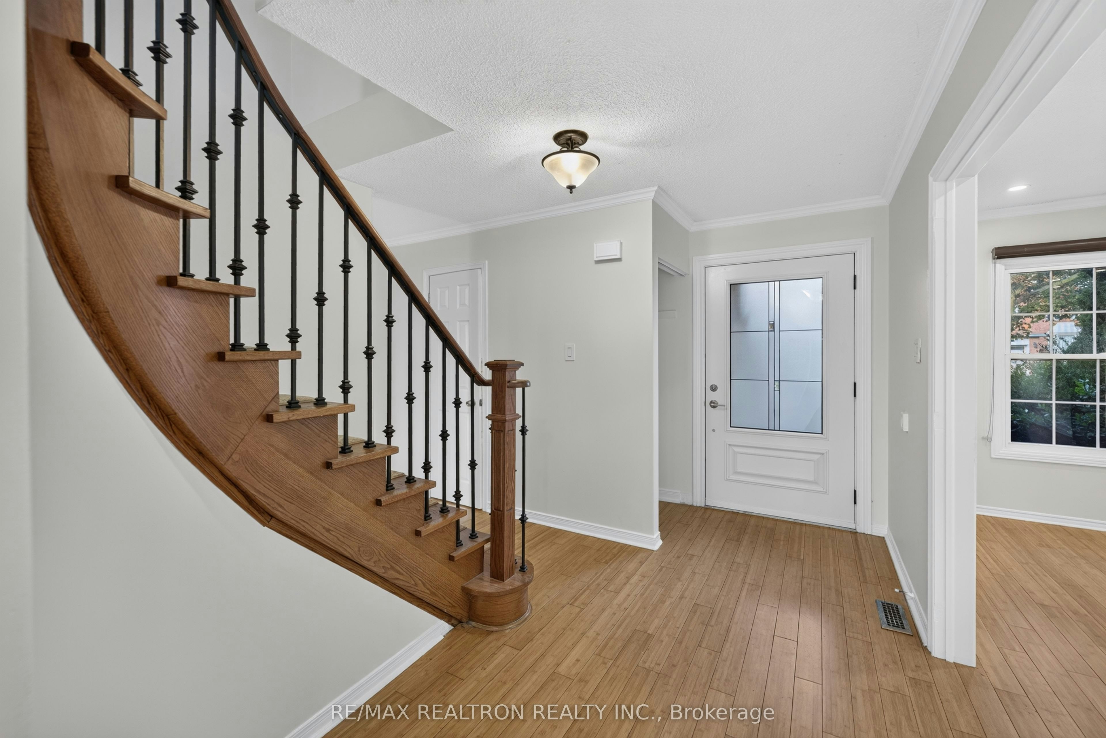 765 Stonepath Circle, Pickering, ON, L1V 3S9 - 5