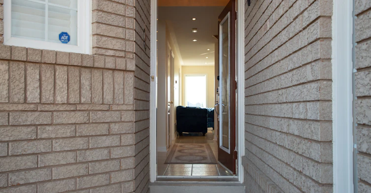 157 Dooley Crescent, Ajax, ON, L1T 4J6 - 5