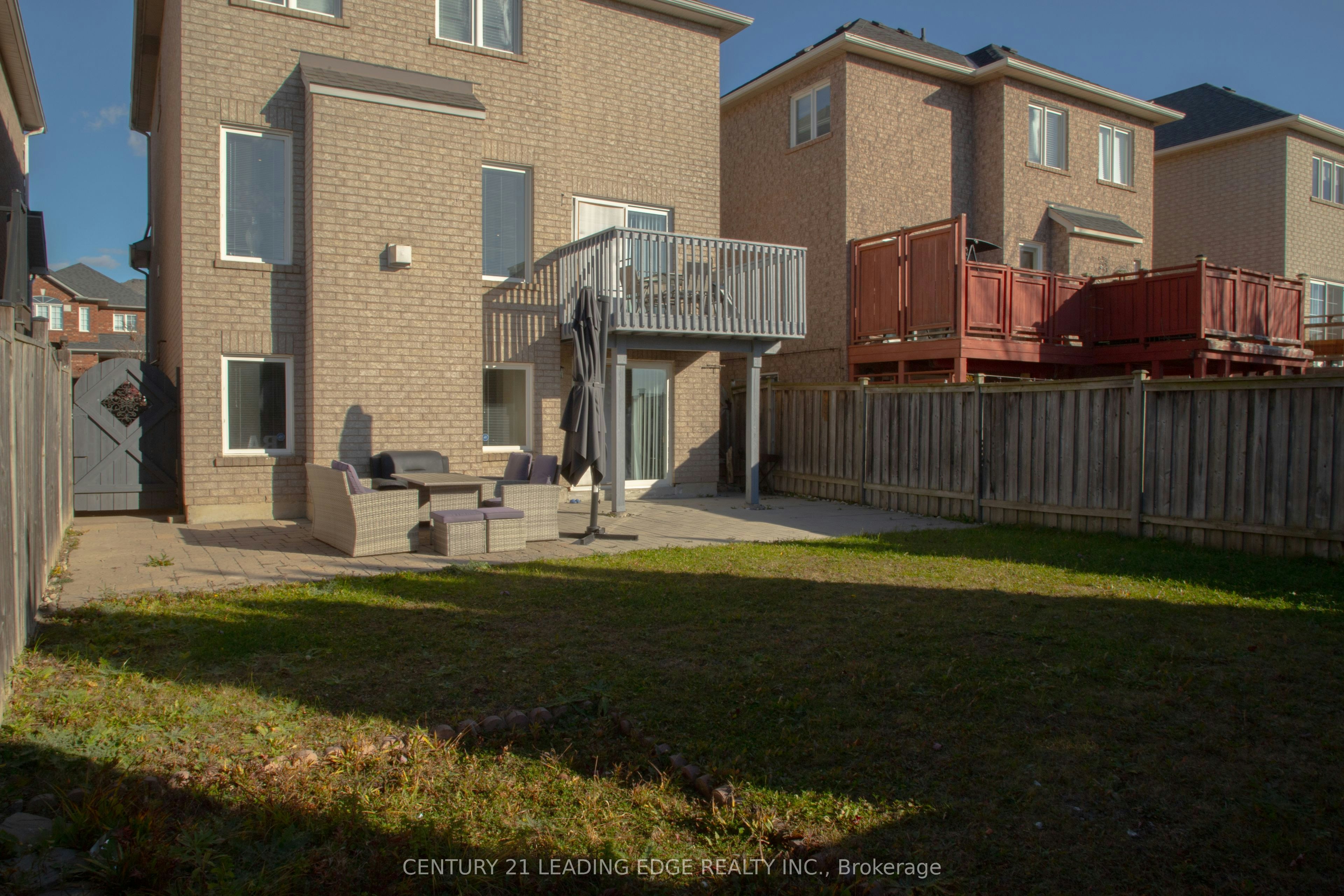 157 Dooley Crescent, Ajax, ON, L1T 4J6 - 2