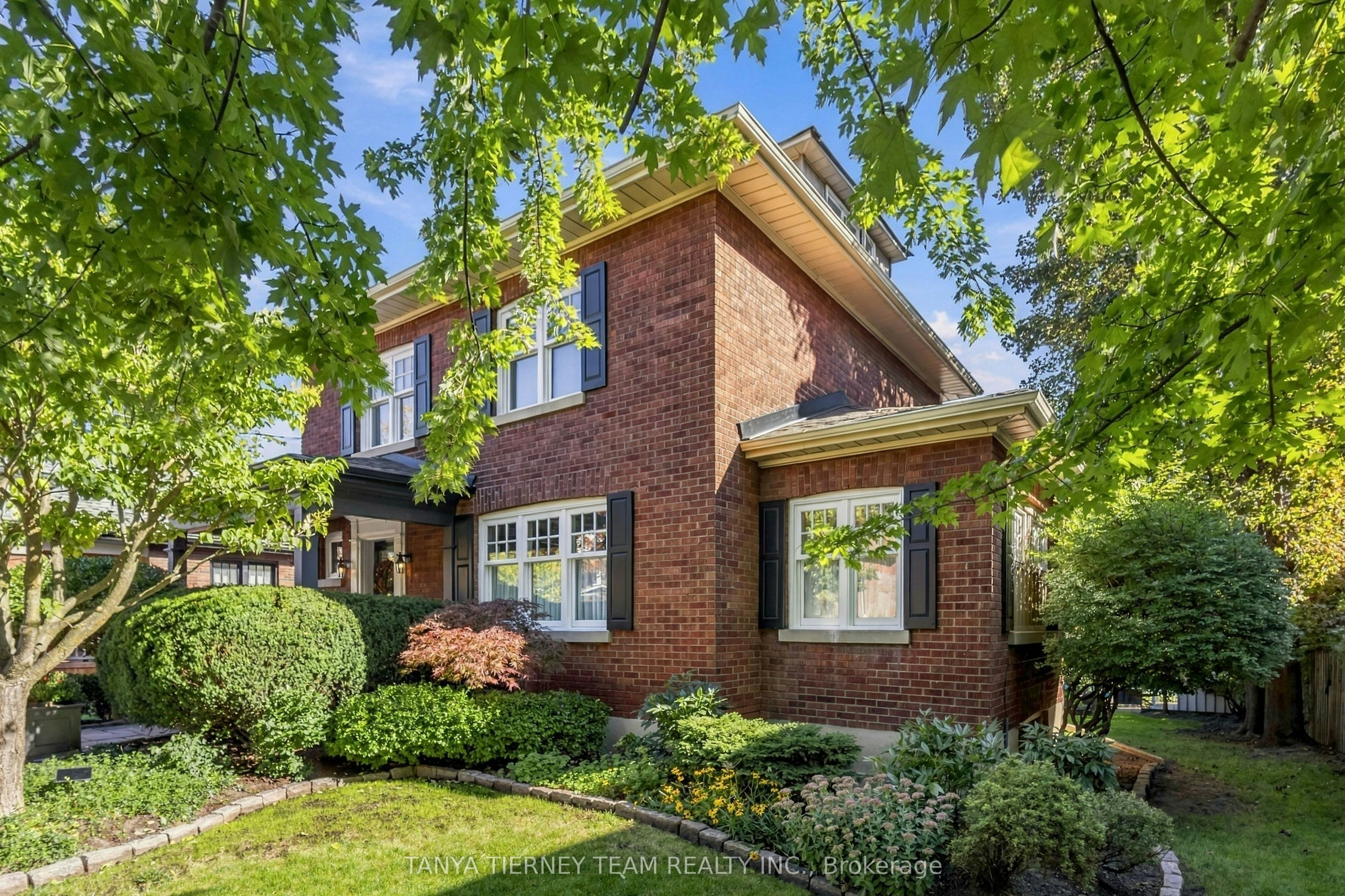 511 Centre Street S, Whitby, ON, L1N 4W5