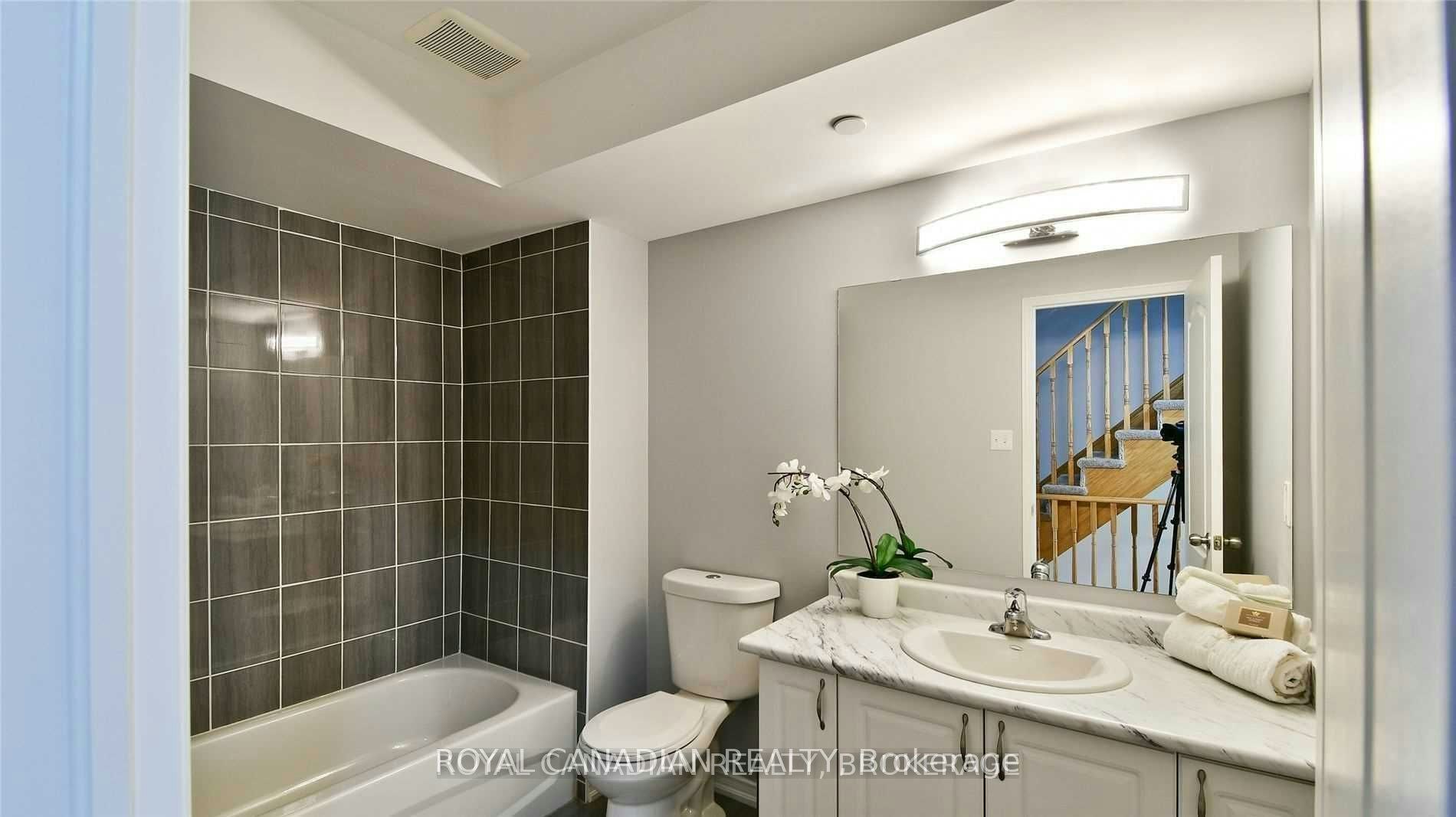 2529 Bromus Path, Oshawa, ON, L1L 0K7 - 19