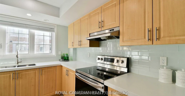 2529 Bromus Path, Oshawa, ON, L1L 0K7 - 11