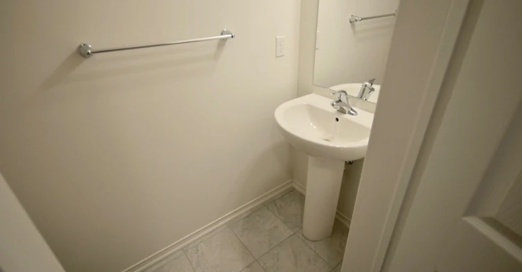 173-2556 Rosedrop Path, Oshawa, ON, L1L 0H4 - 7