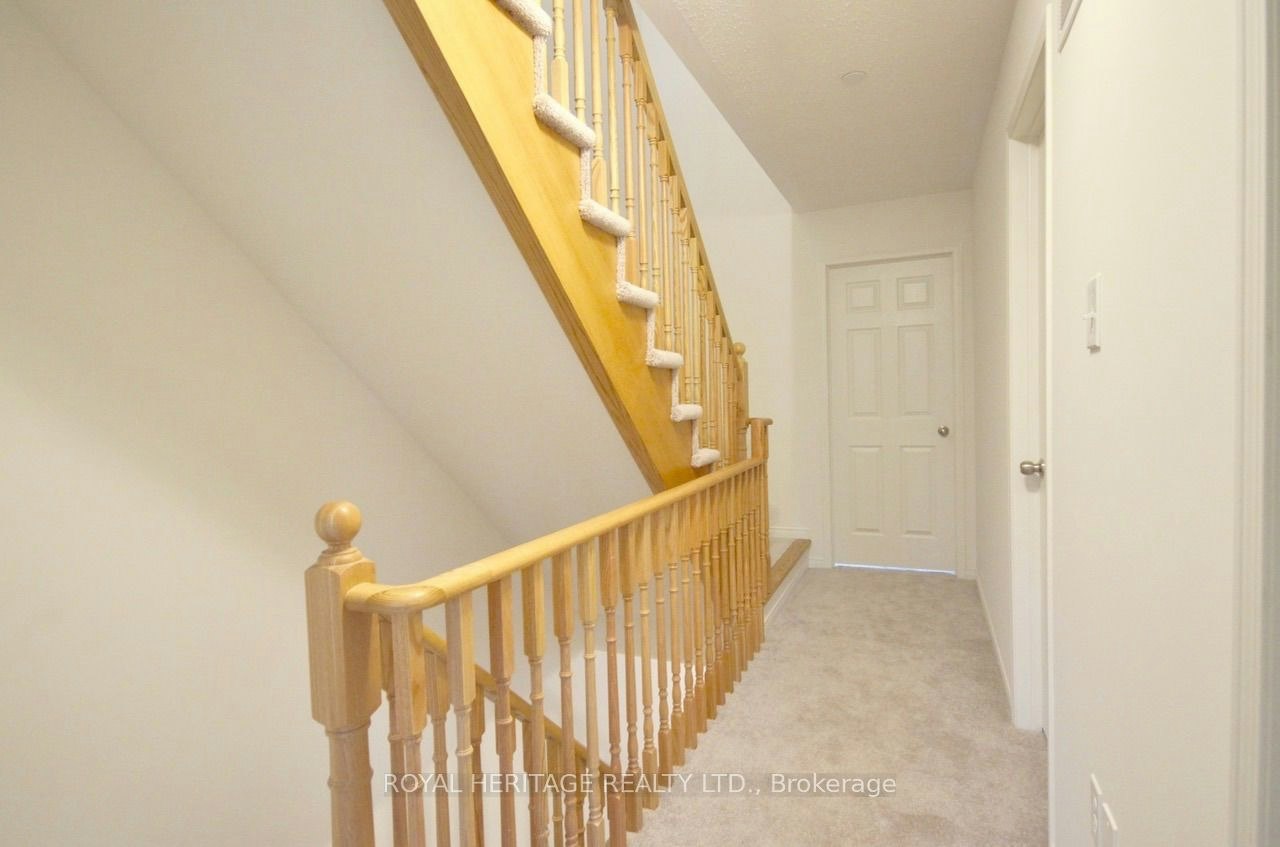 173-2556 Rosedrop Path, Oshawa, ON, L1L 0H4 - 11