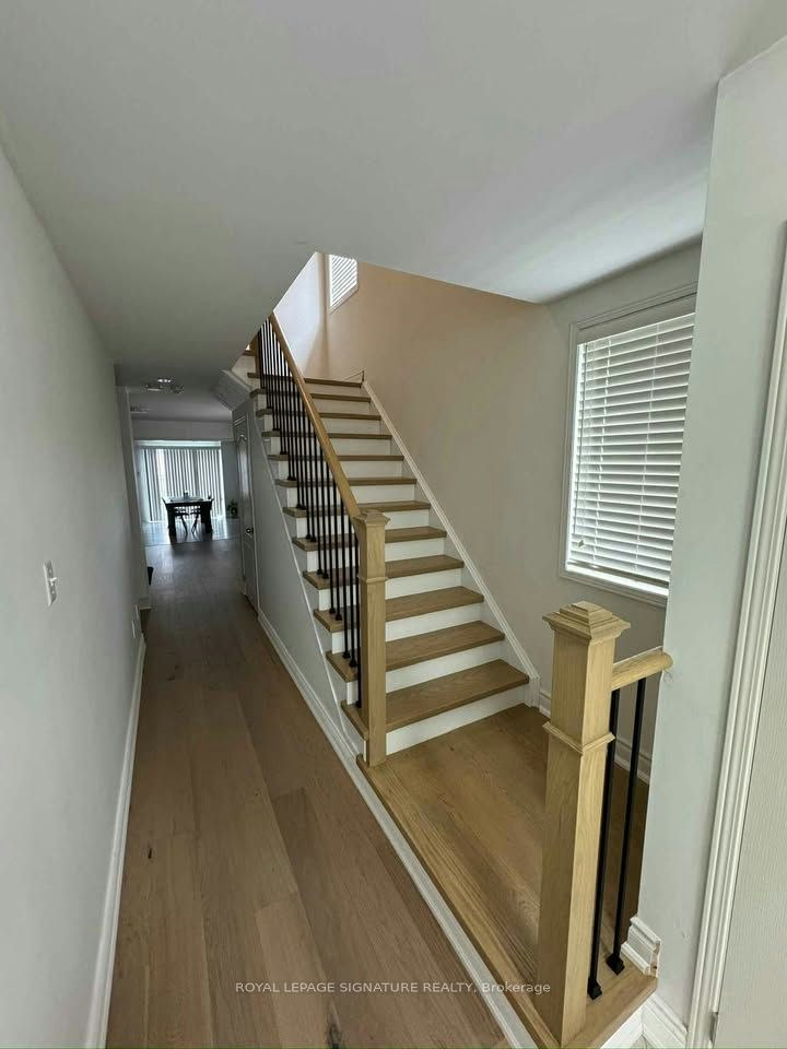 199 Lady Angela Avenue, Oshawa, ON, L1H 7K4 - 4