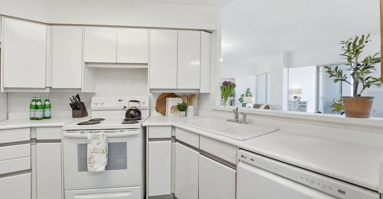PH1-20 Guildwood Parkway, Toronto, ON, M1E 5B6 - 9