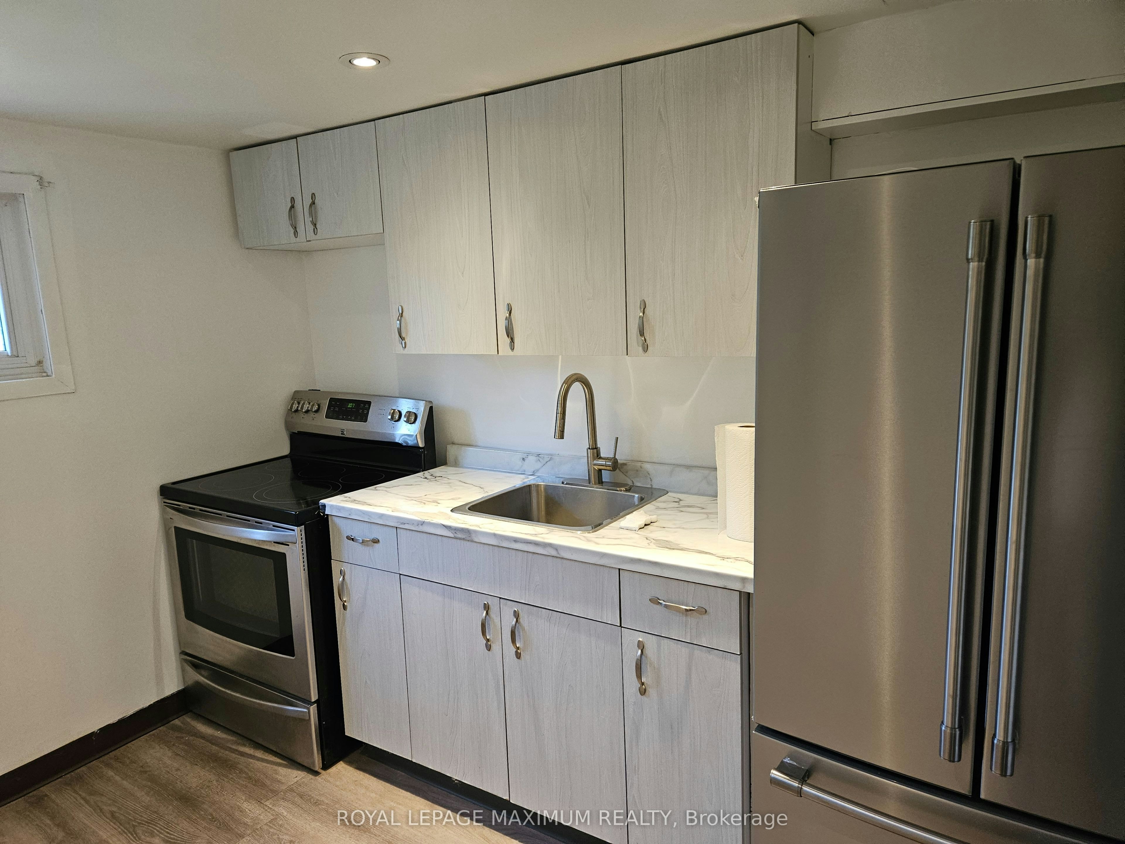 21 Darnborough Way, Toronto, ON, M1W 2G2 - 9