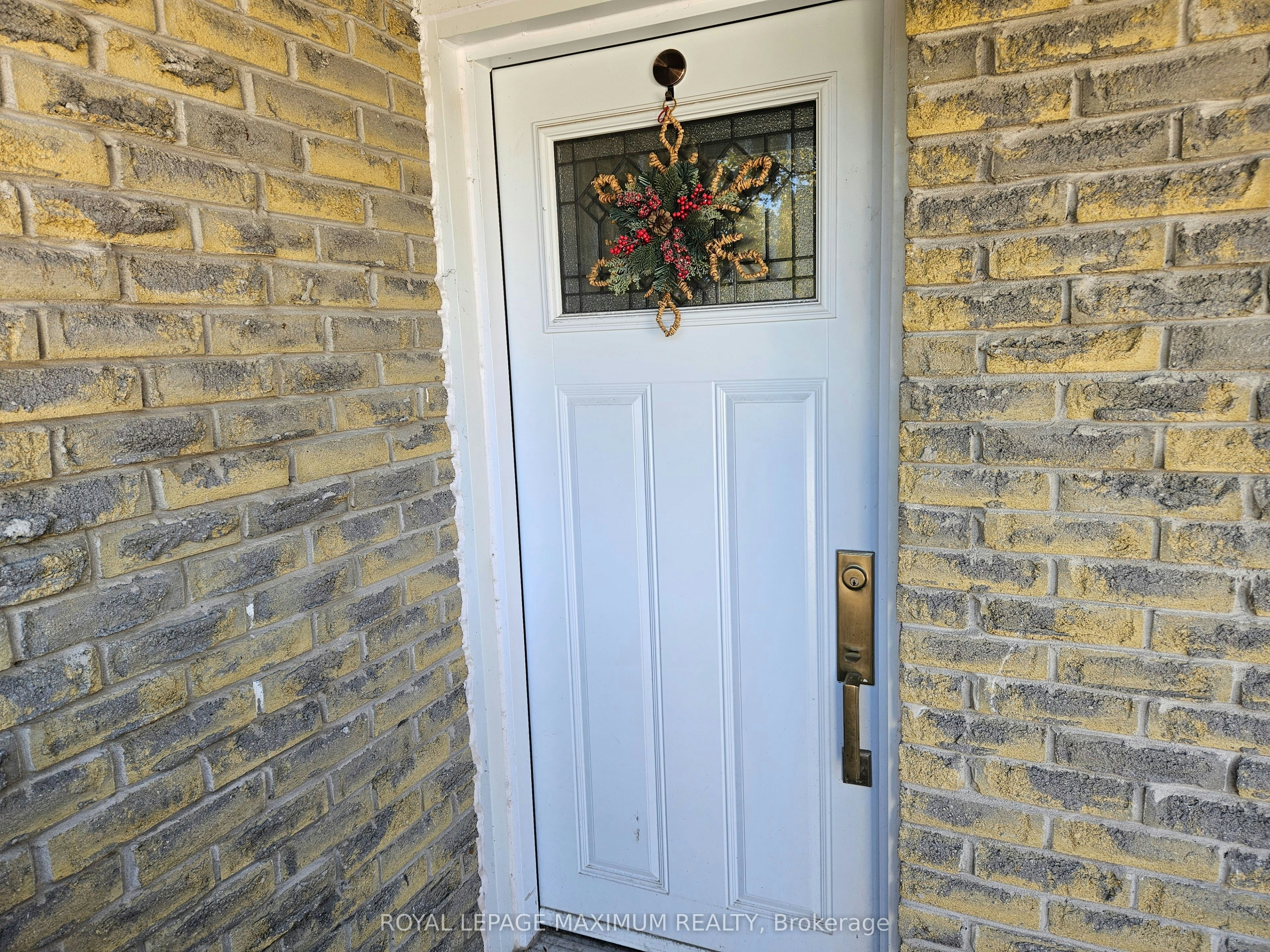 21 Darnborough Way, Toronto, ON, M1W 2G2 - 2
