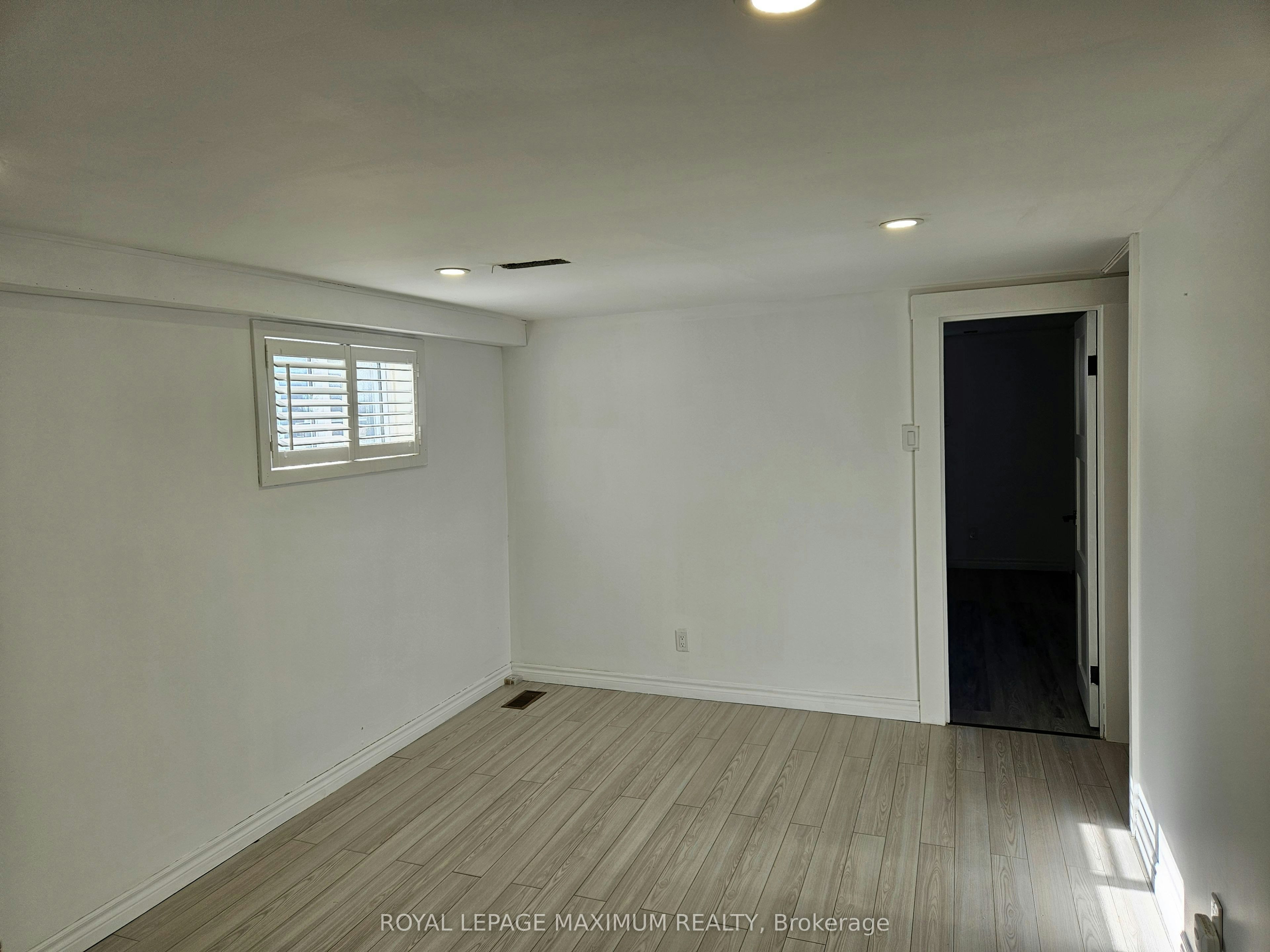 21 Darnborough Way, Toronto, ON, M1W 2G2 - 5