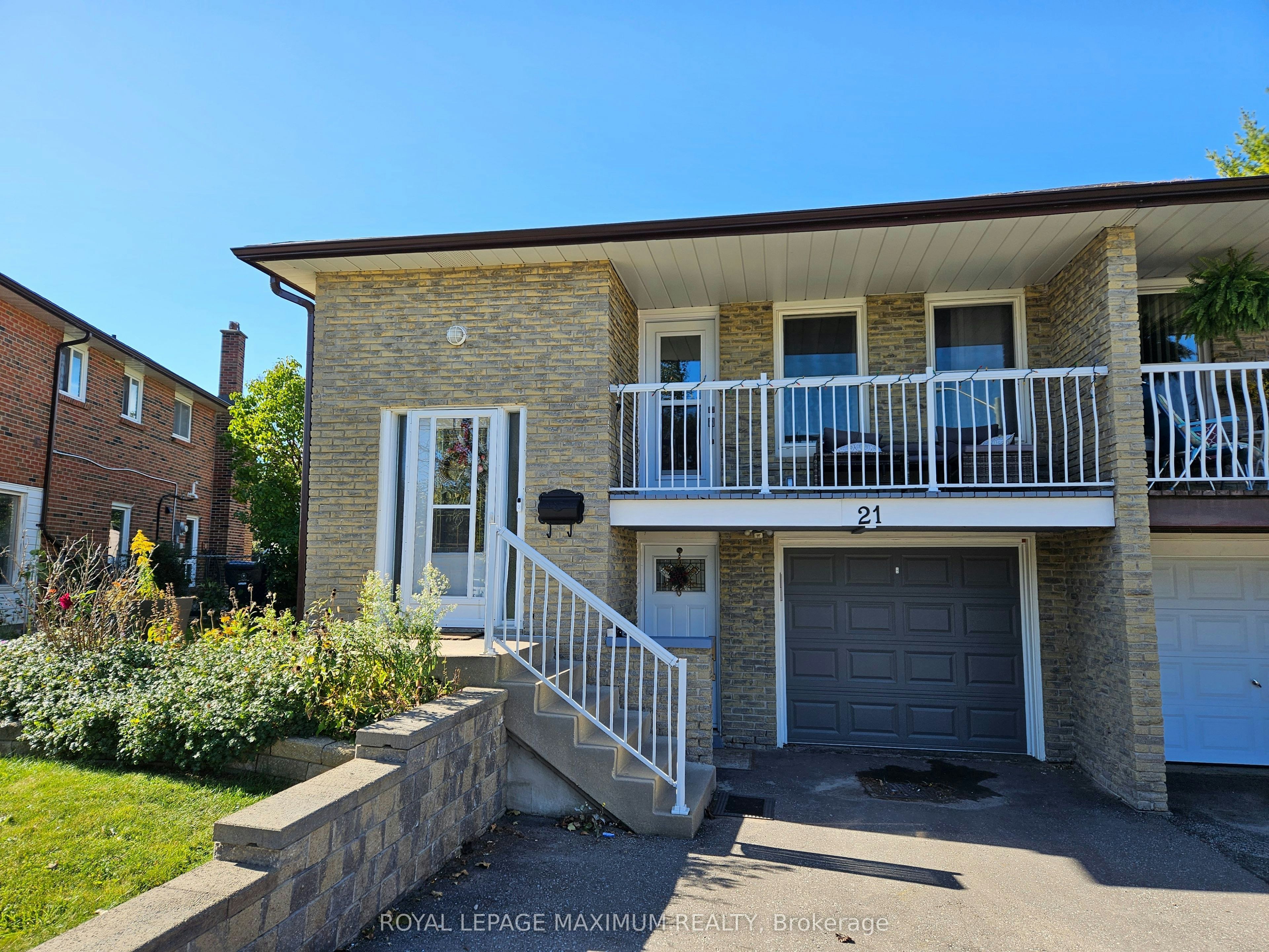 21 Darnborough Way, Toronto, ON, M1W 2G2