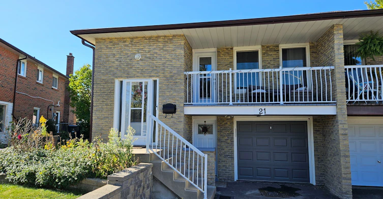 21 Darnborough Way, Toronto, ON, M1W 2G2
