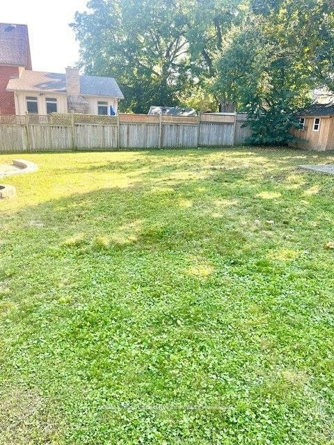 600 Brock Street S, Whitby, ON, L1N 4K9 - 8