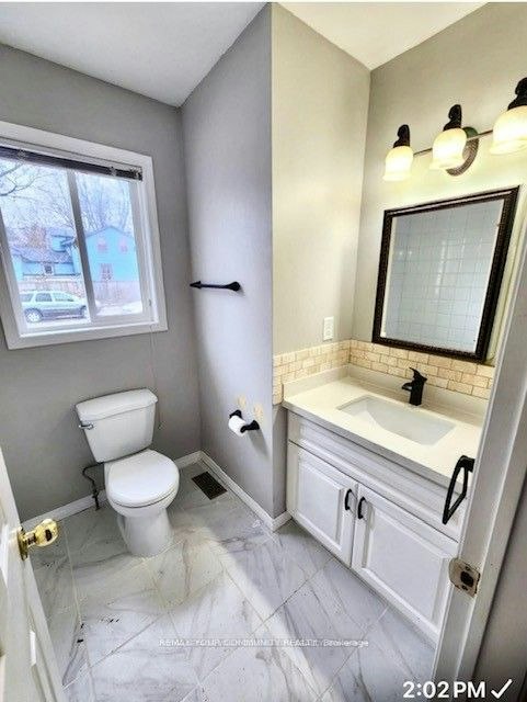 600 Brock Street S, Whitby, ON, L1N 4K9 - 6