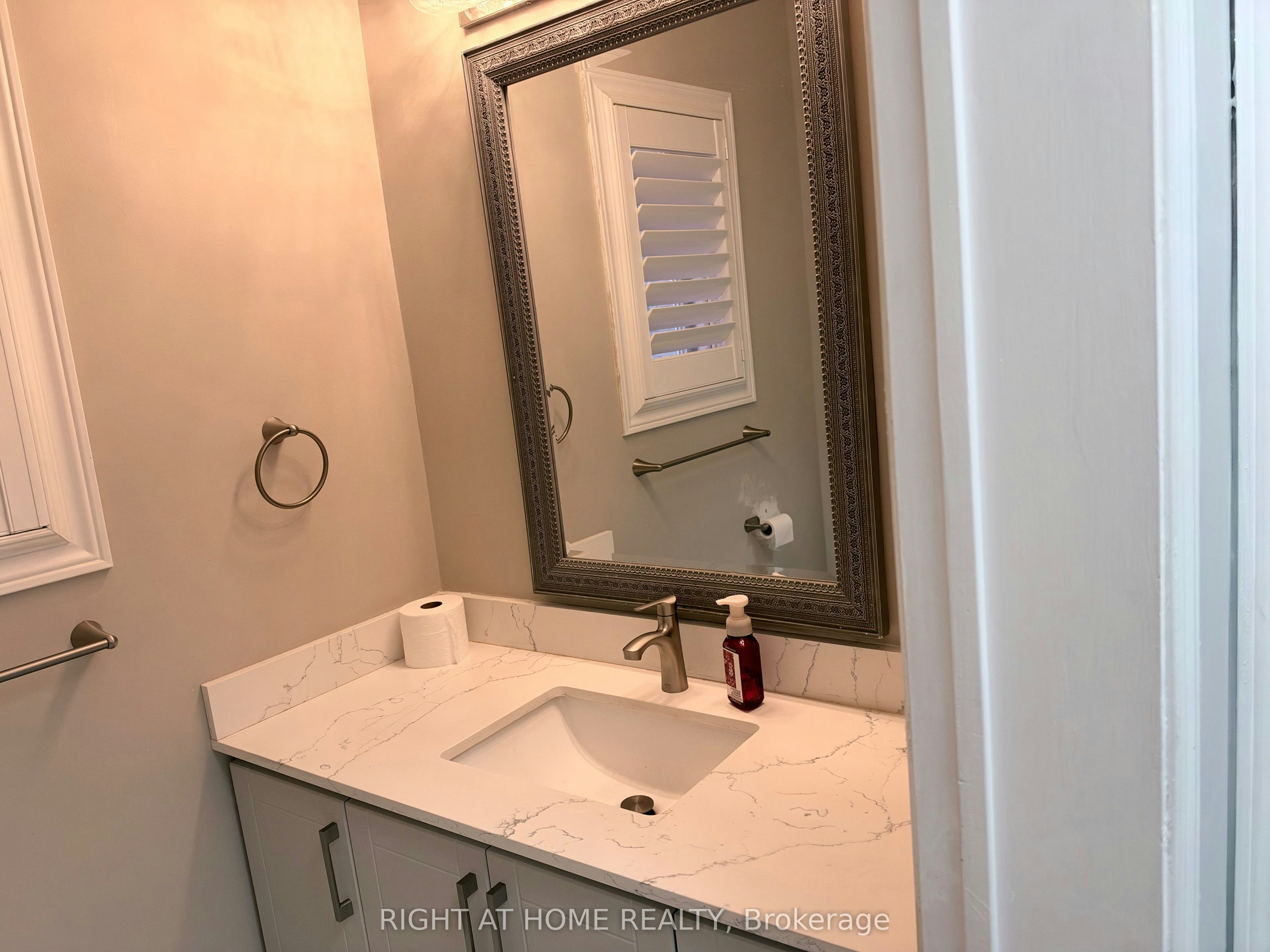 1179 Ravenscroft Road, Ajax, ON, L1T 0H9 - 11
