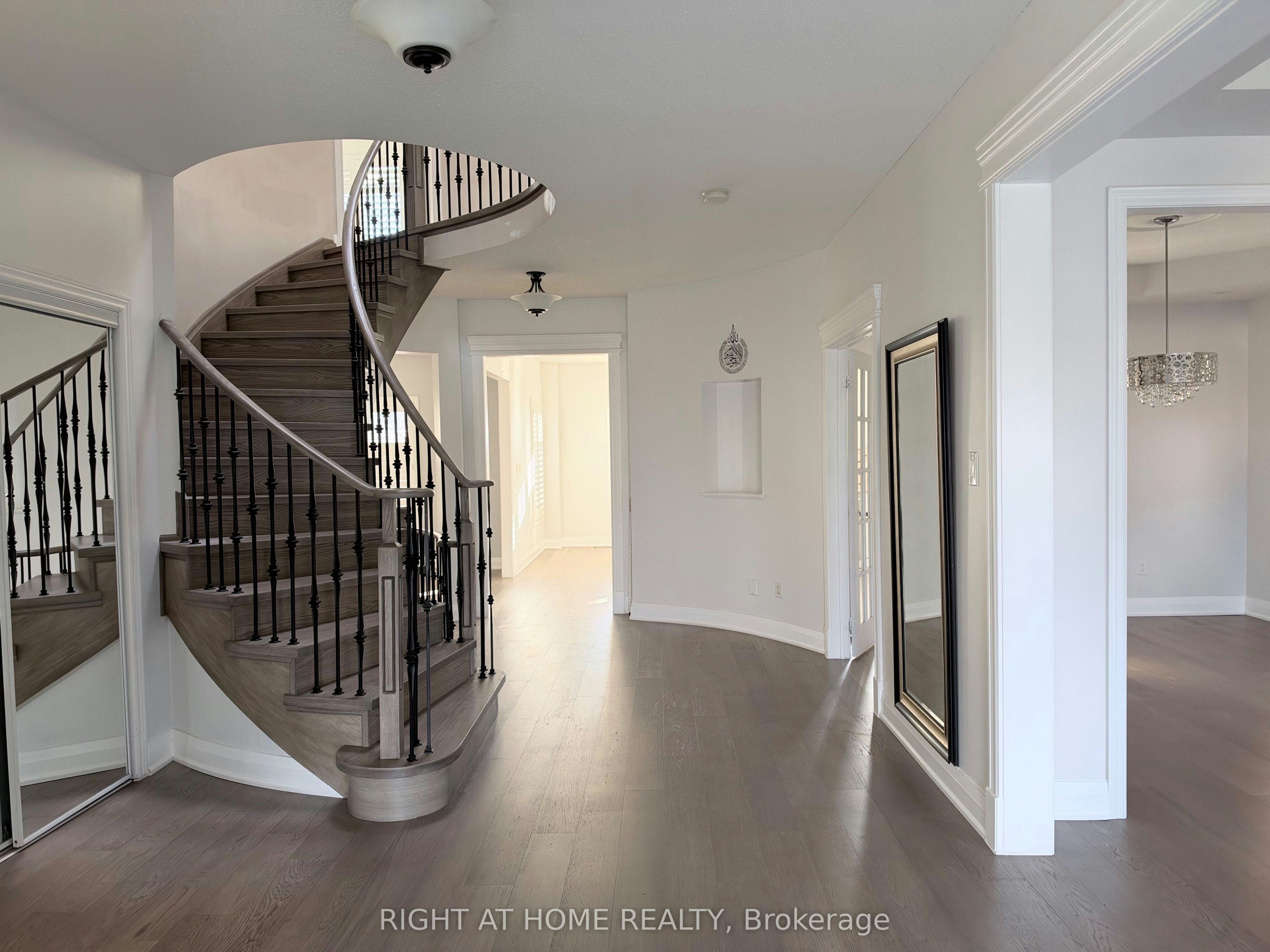 1179 Ravenscroft Road, Ajax, ON, L1T 0H9 - 4