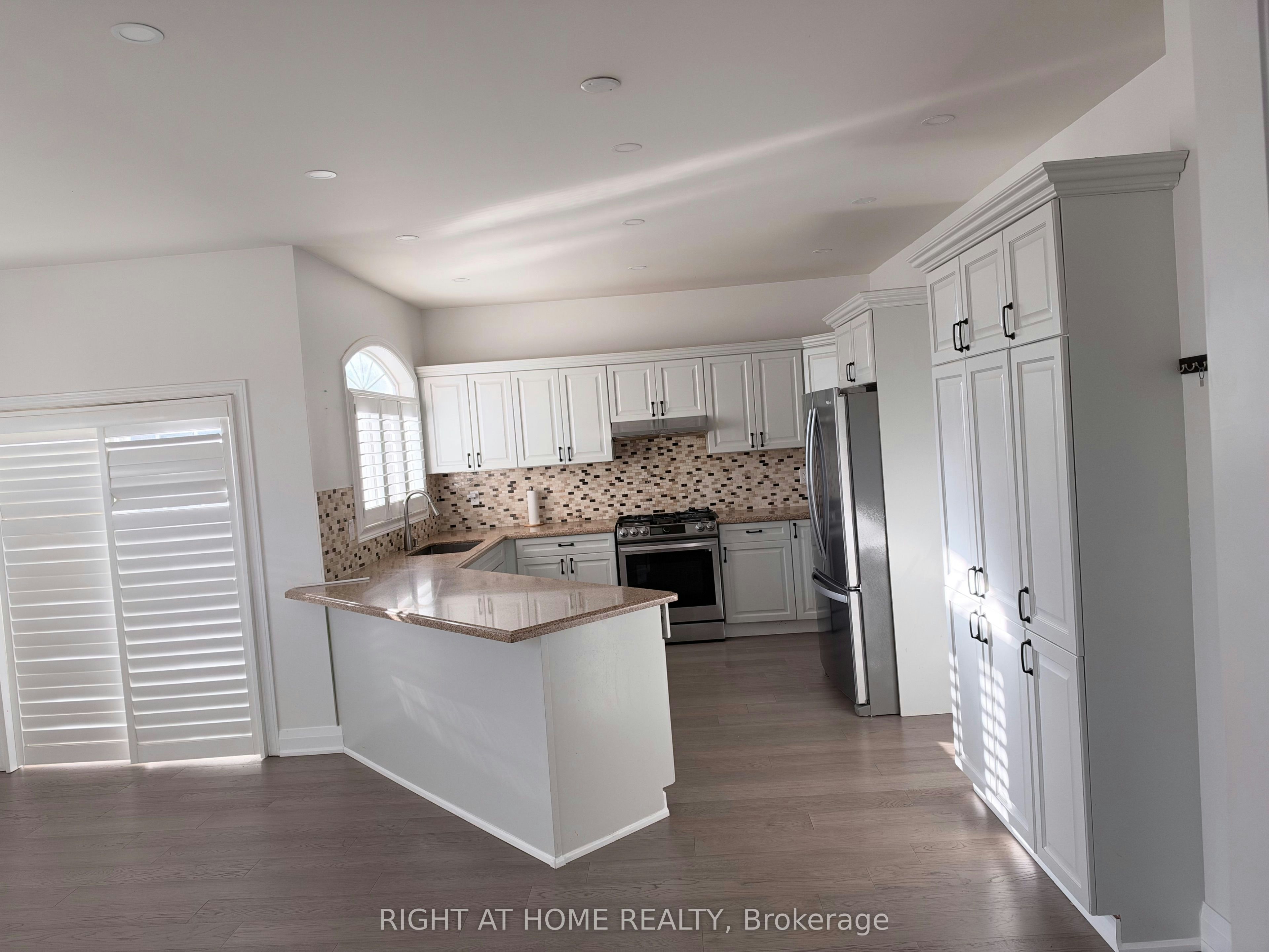 1179 Ravenscroft Road, Ajax, ON, L1T 0H9 - 2