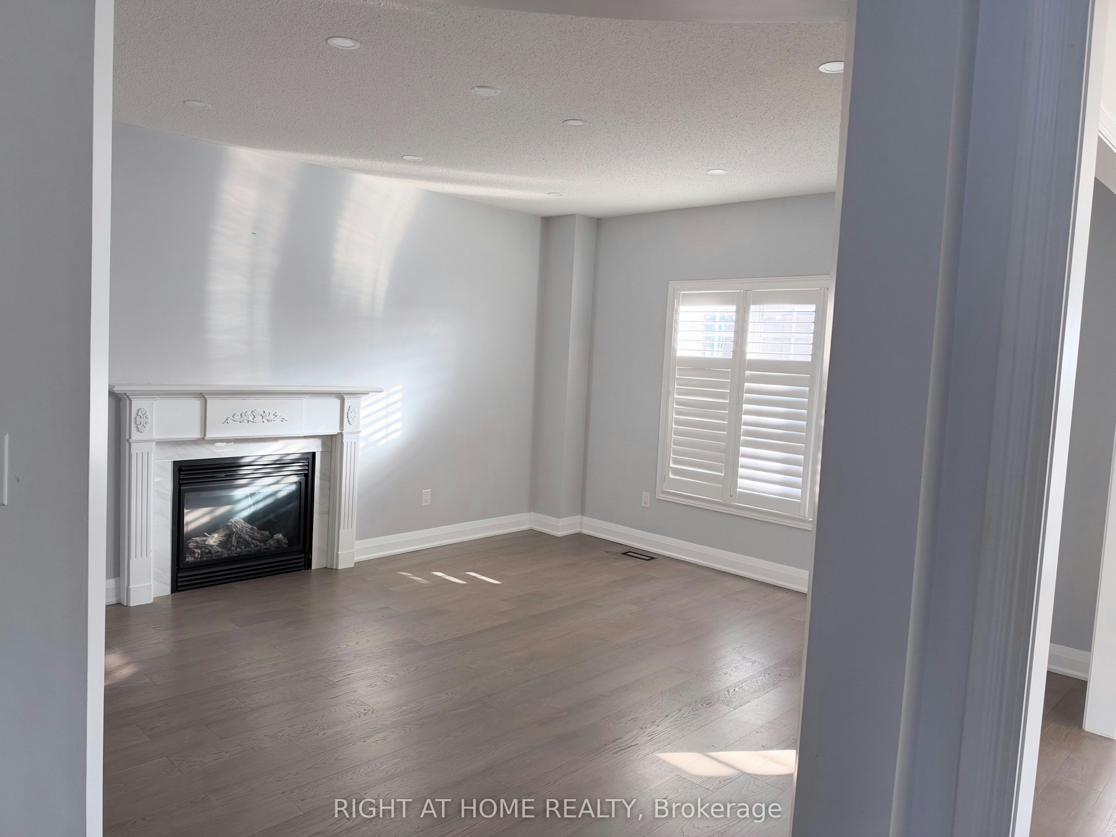 1179 Ravenscroft Road, Ajax, ON, L1T 0H9 - 10