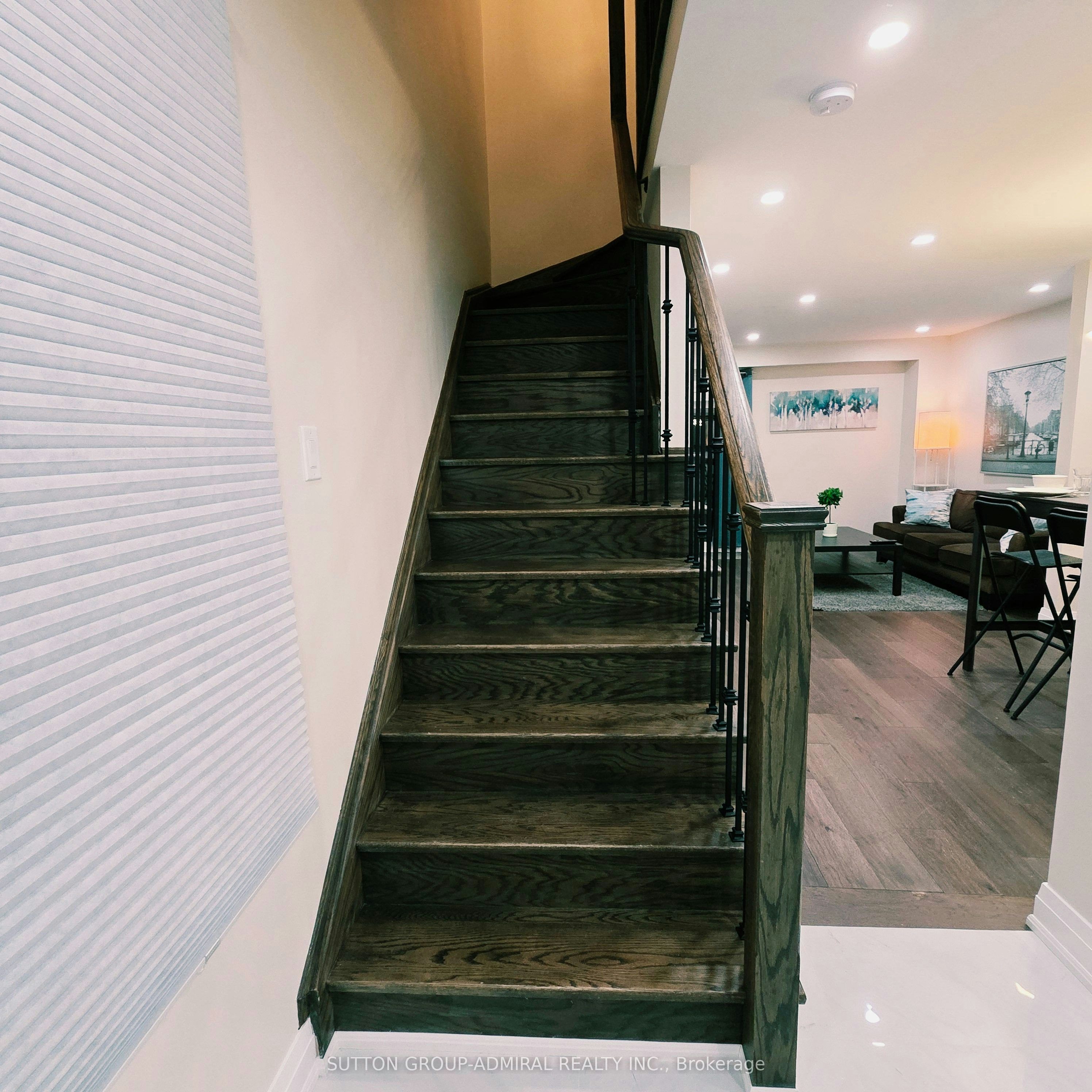 33 Tresher Court, Ajax, ON, L1T 2N3 - 3