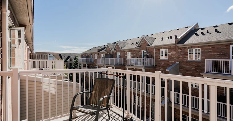 24 Carnahan Terrace, Toronto, ON, M4E 0B2 - 17