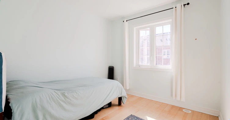 24 Carnahan Terrace, Toronto, ON, M4E 0B2 - 14