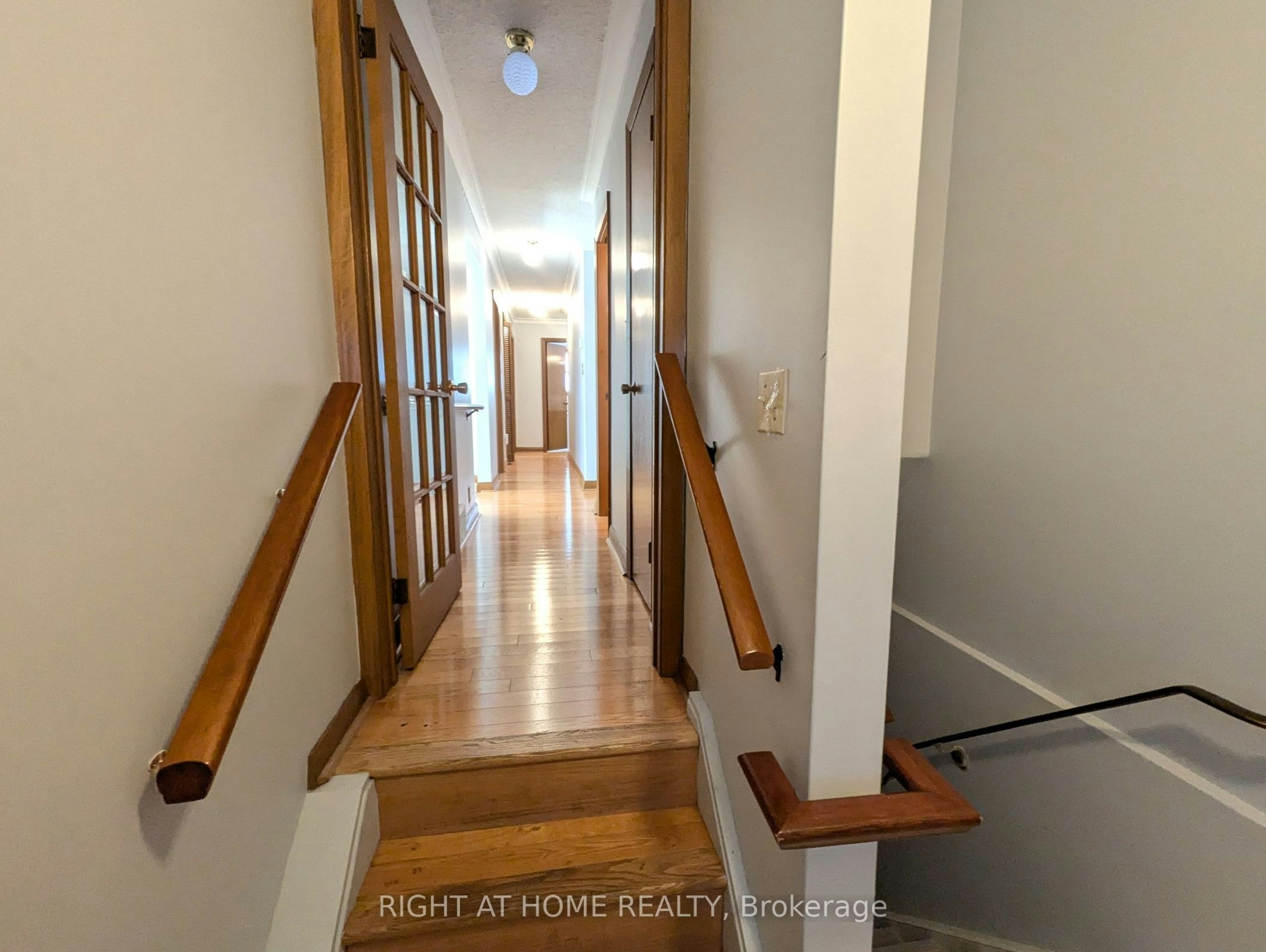 Main Floor-716 Tulip Court, Oshawa, ON, L1G 3C6 - 34