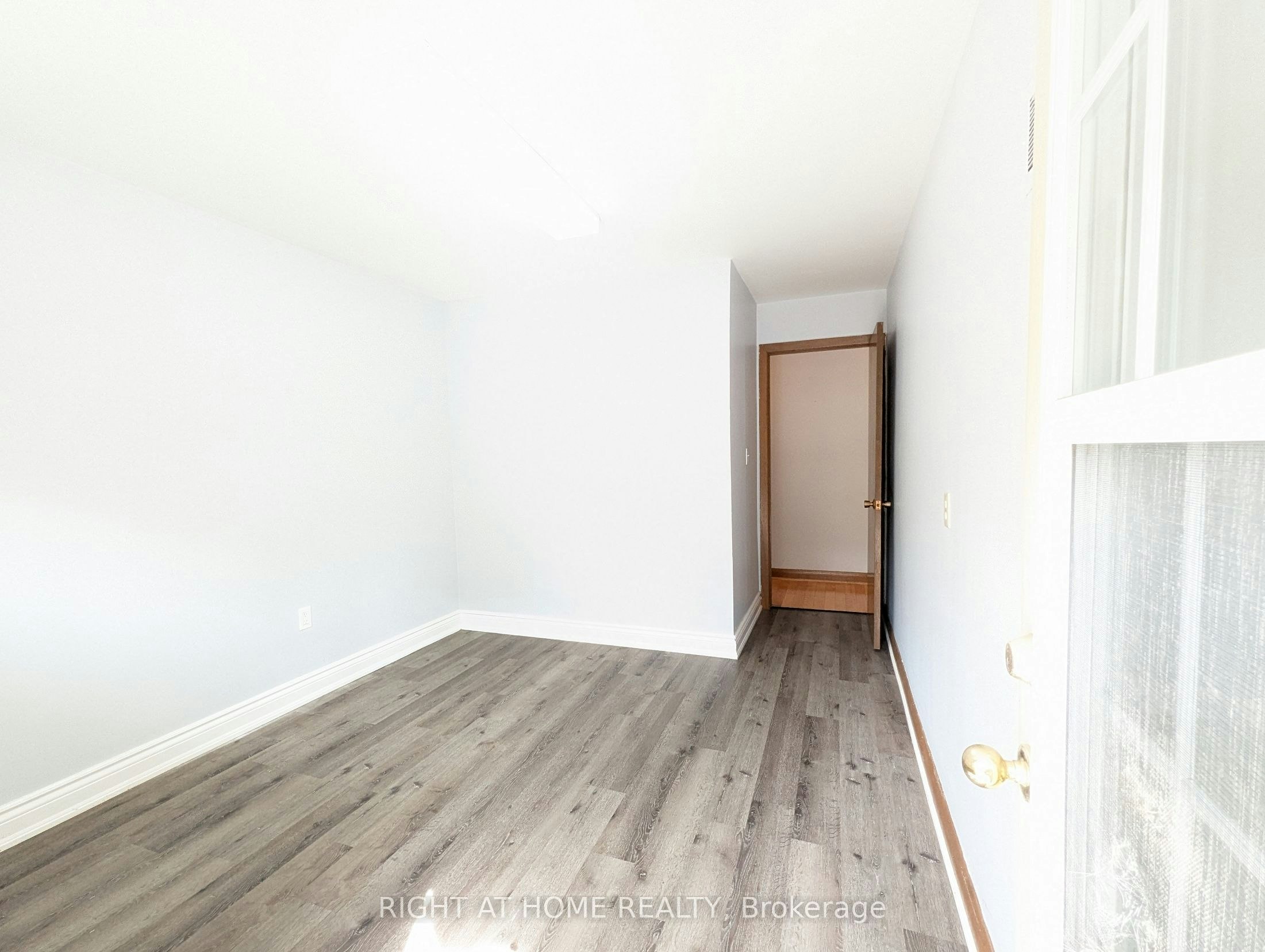 Main Floor-716 Tulip Court, Oshawa, ON, L1G 3C6 - 23