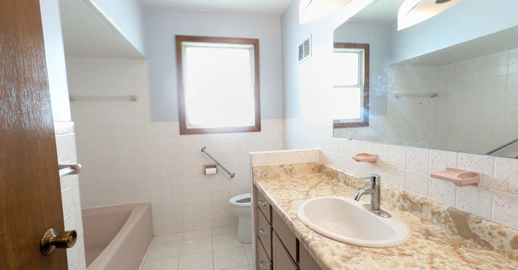 Main Floor-716 Tulip Court, Oshawa, ON, L1G 3C6 - 30