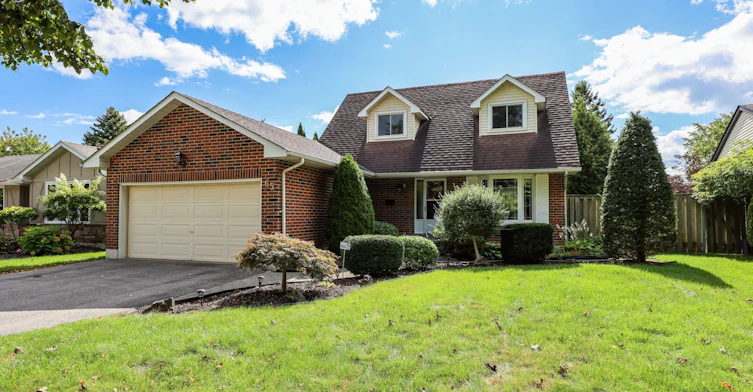 65 Anstead Crescent, Ajax, ON, L1S 3X4
