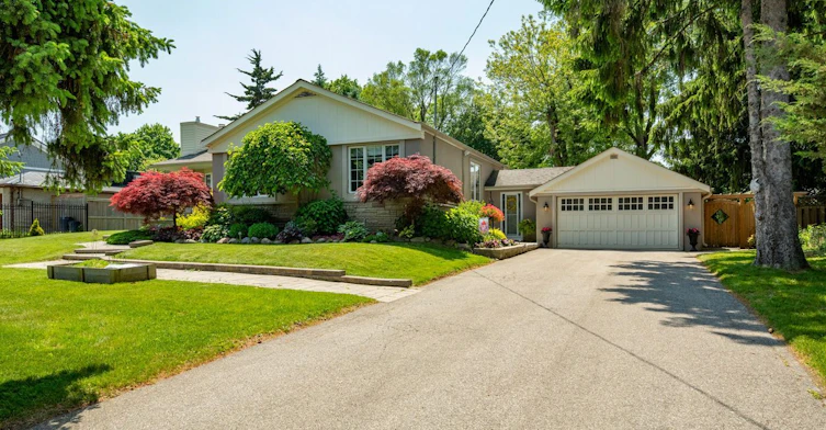 12 Guildcrest Drive, Toronto, ON, M1E 1E3 - 3