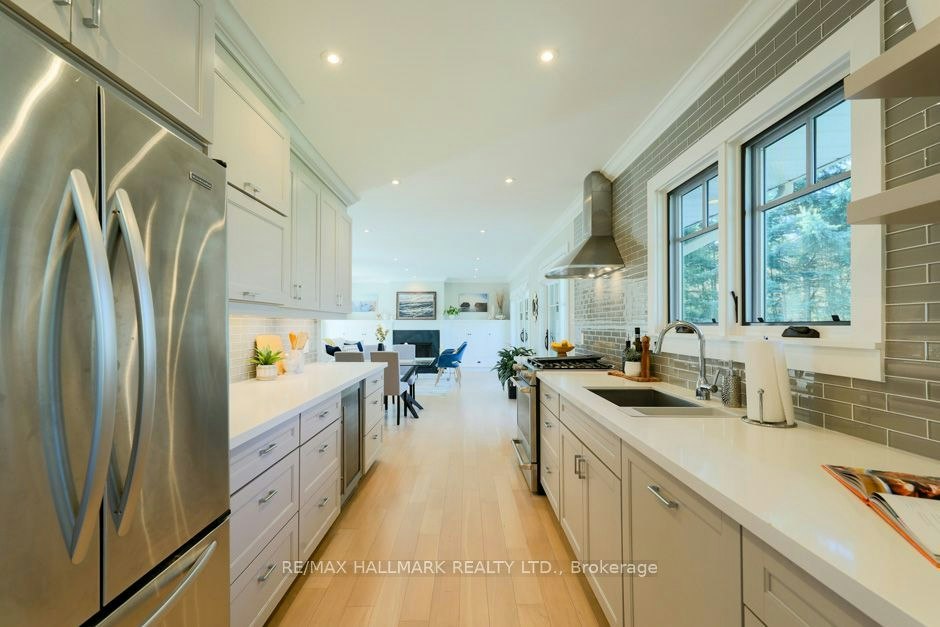 12 Guildcrest Drive, Toronto, ON, M1E 1E3 - 11
