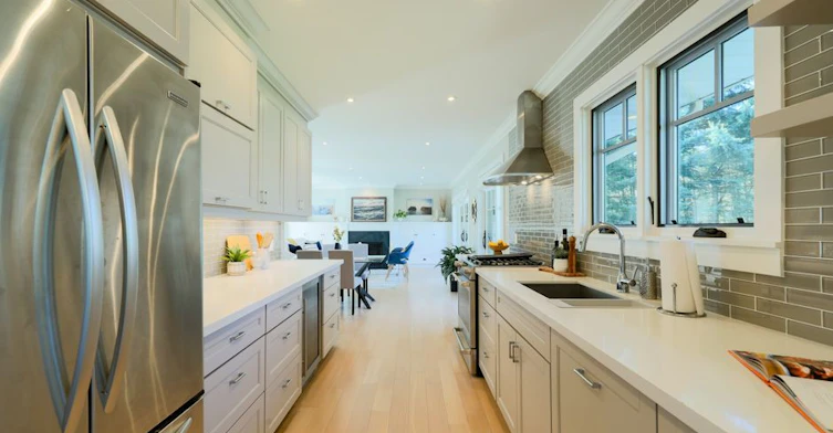12 Guildcrest Drive, Toronto, ON, M1E 1E3 - 11