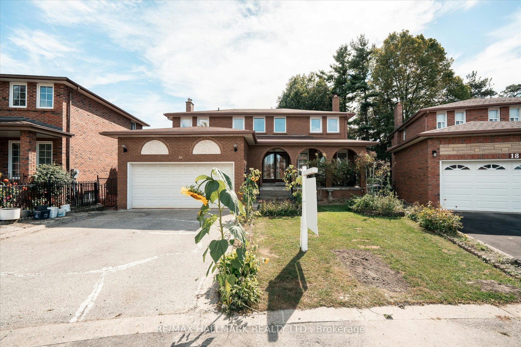 16 Ascolda Boulevard, Toronto, ON, M1J 2N7